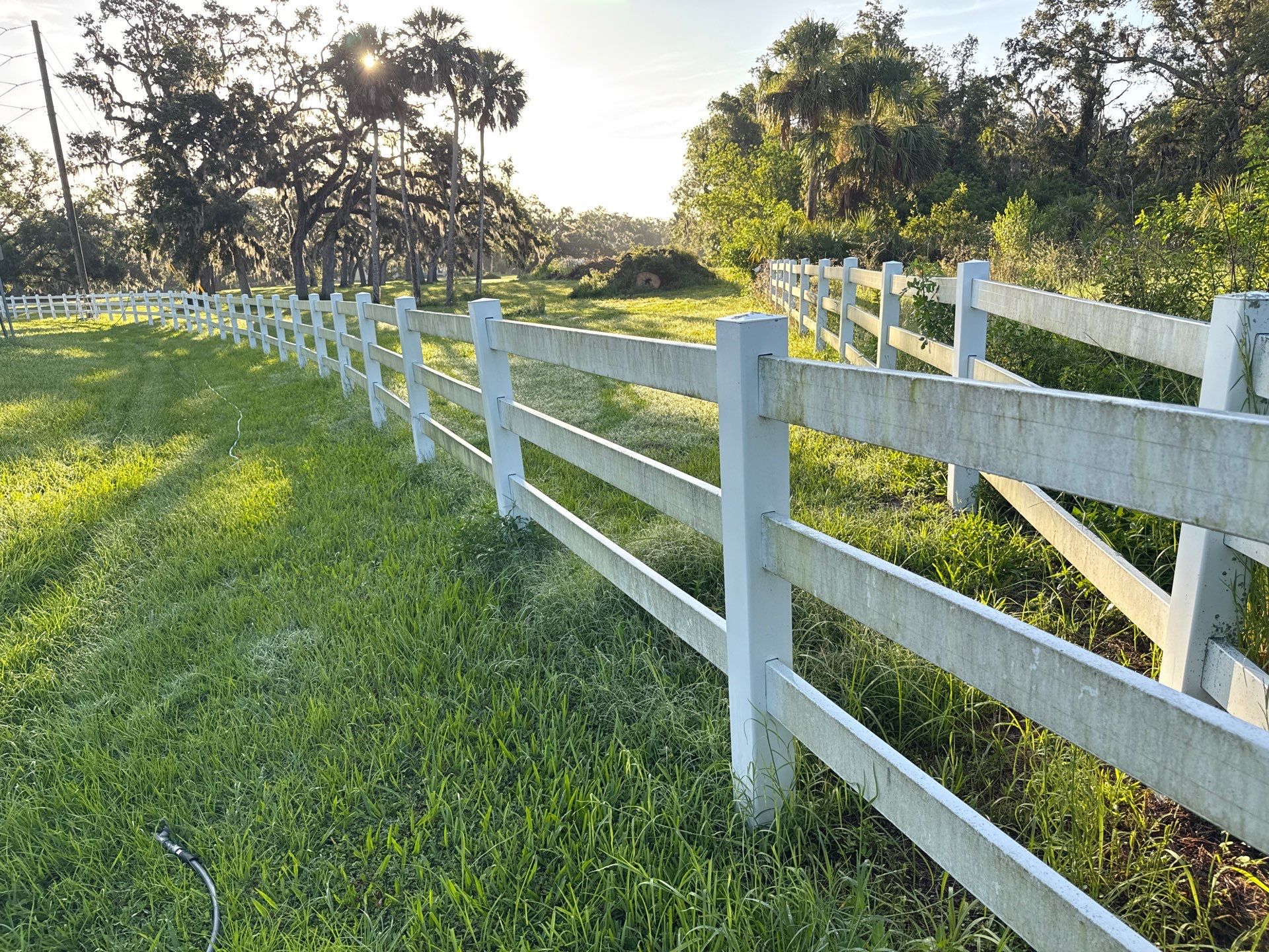 π Vinyl Horse Fence & Entrance Cleaning β Old Tampa Rd, Parrish, FL by Sunshine AquaWash