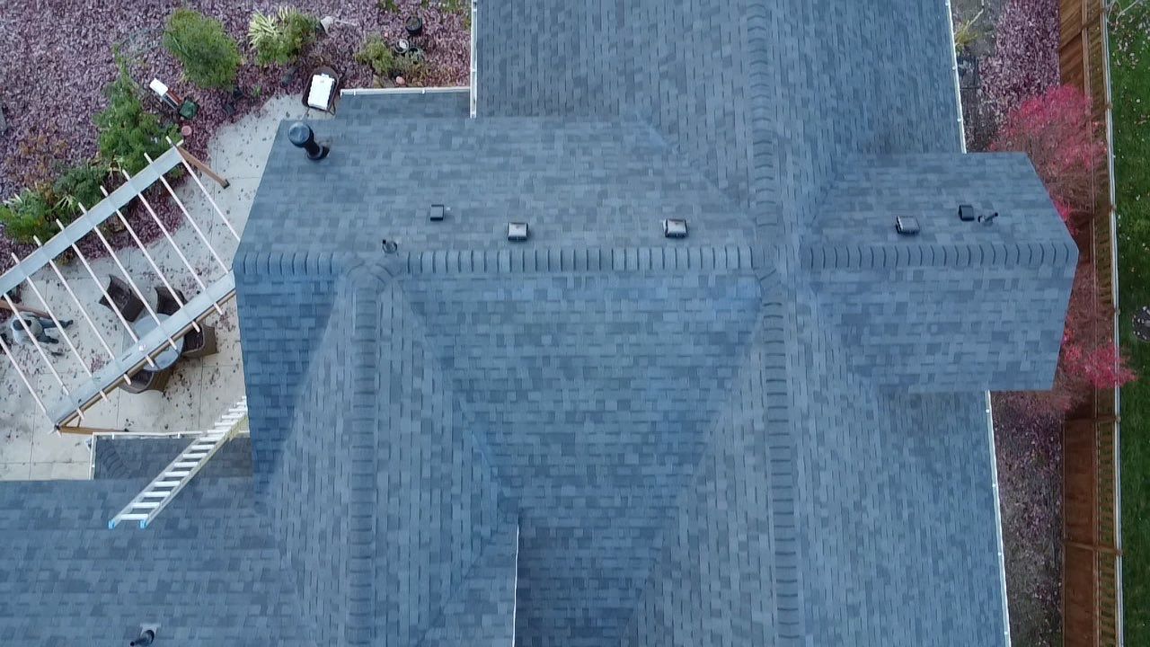 Hidden Springs Charm with a Bold New Roof ā Oakridge Twilight Black by ID Roofing LLC