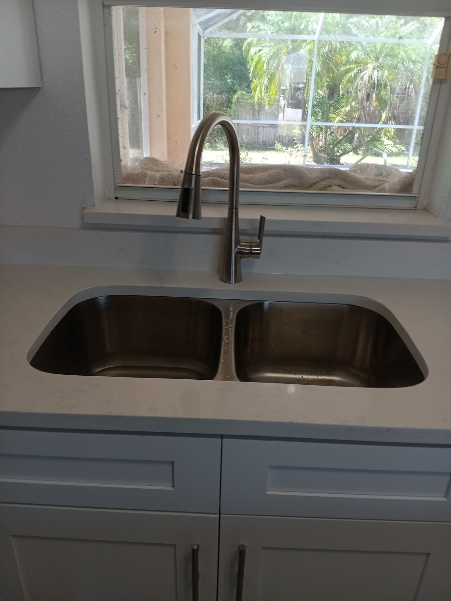 Mold Removal In North Port  by Ampm Restoration Services 