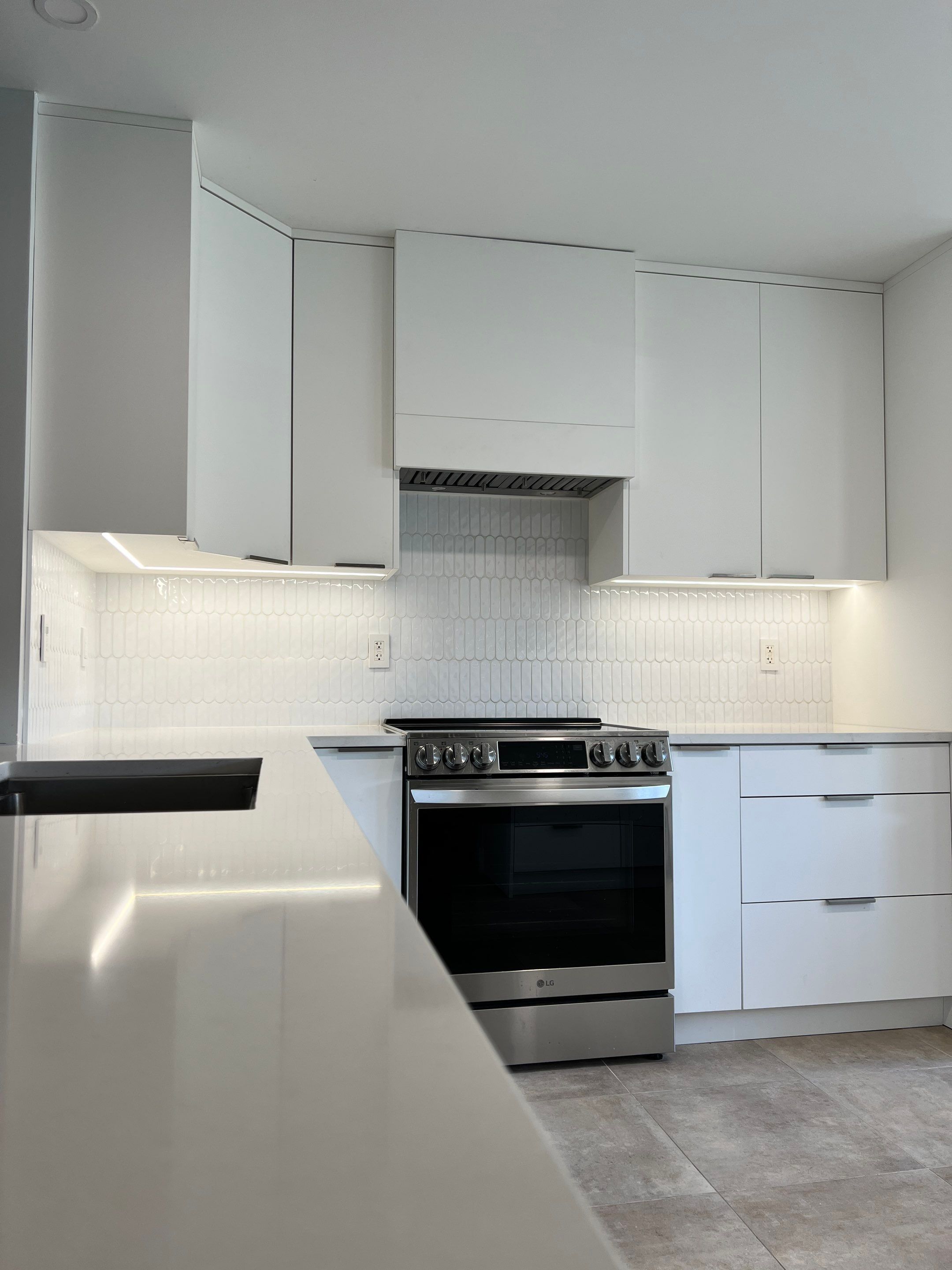 Backsplash in Victoria Park by Broward Tile Guys