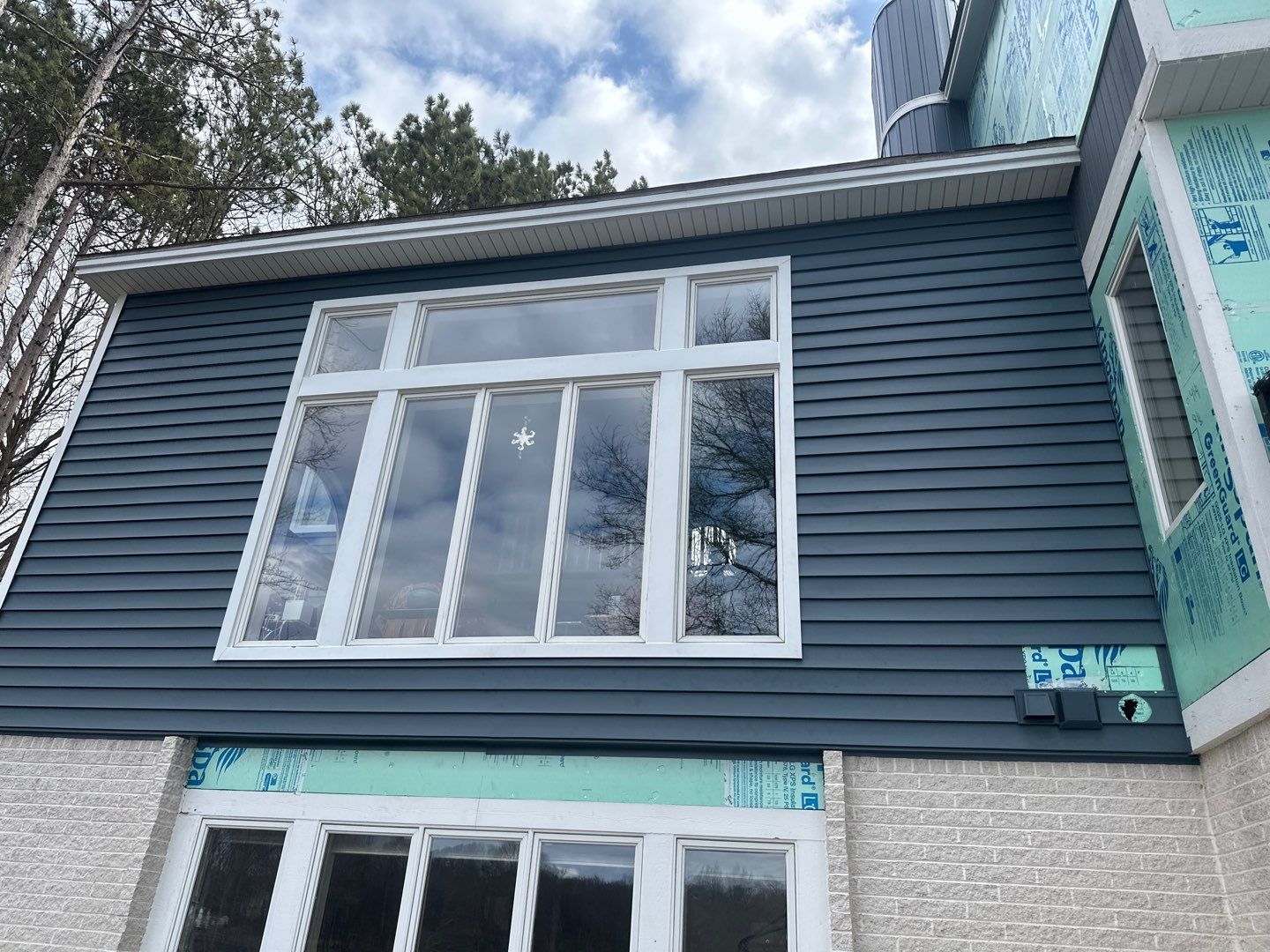Siding Replacement using Certainteed Monogram D5 Pacific Blue by 180 Contractors