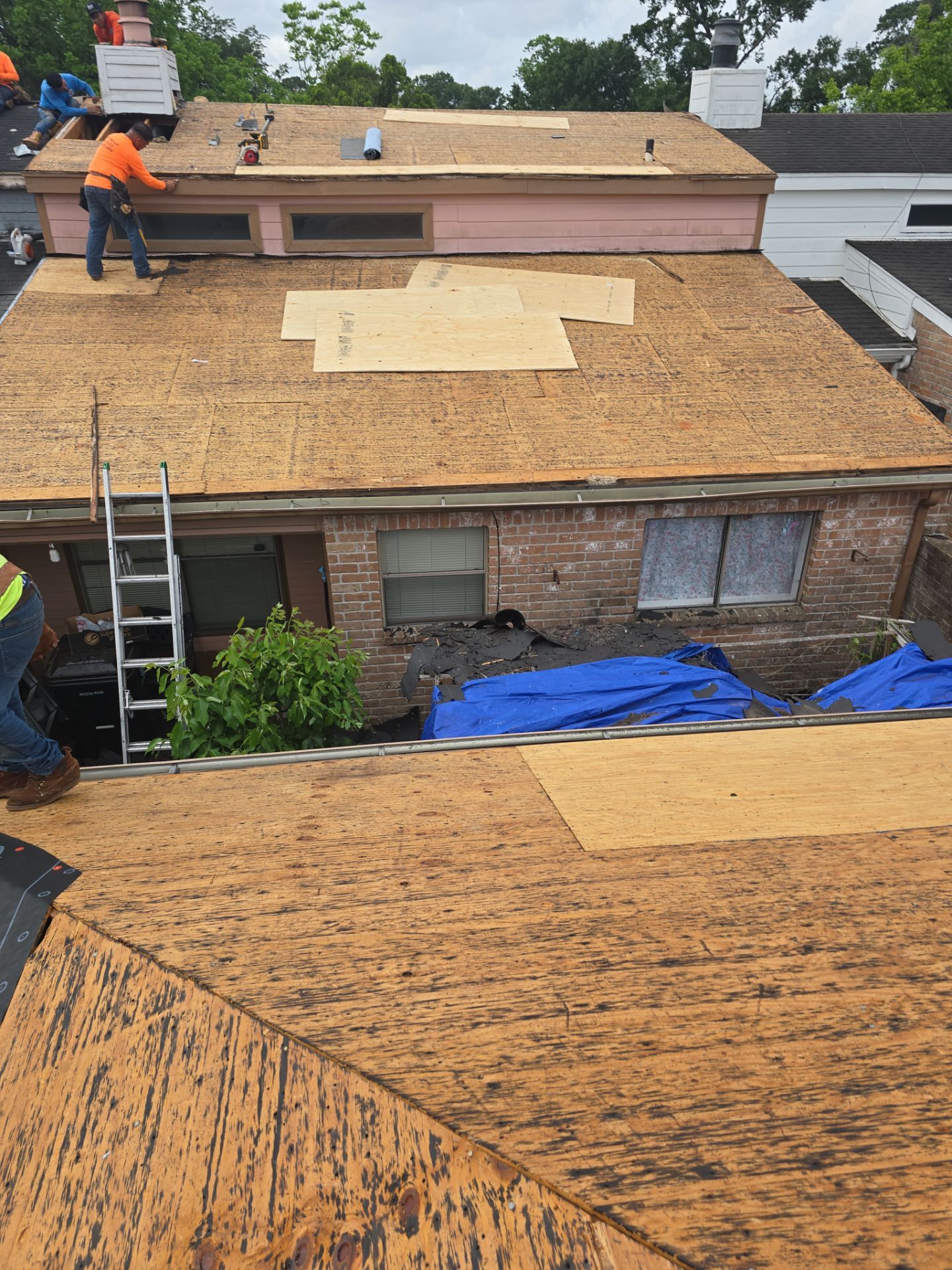 Roof Replacement Houston by Roof Repair Company