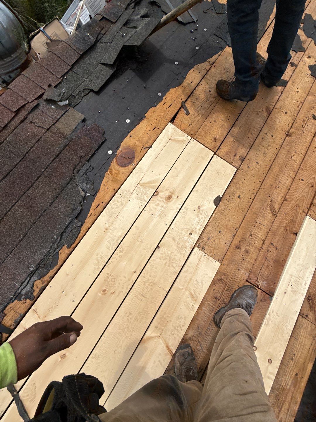 Project in St. Petersburg 33711 by Mitchell Roofing Company LLC 