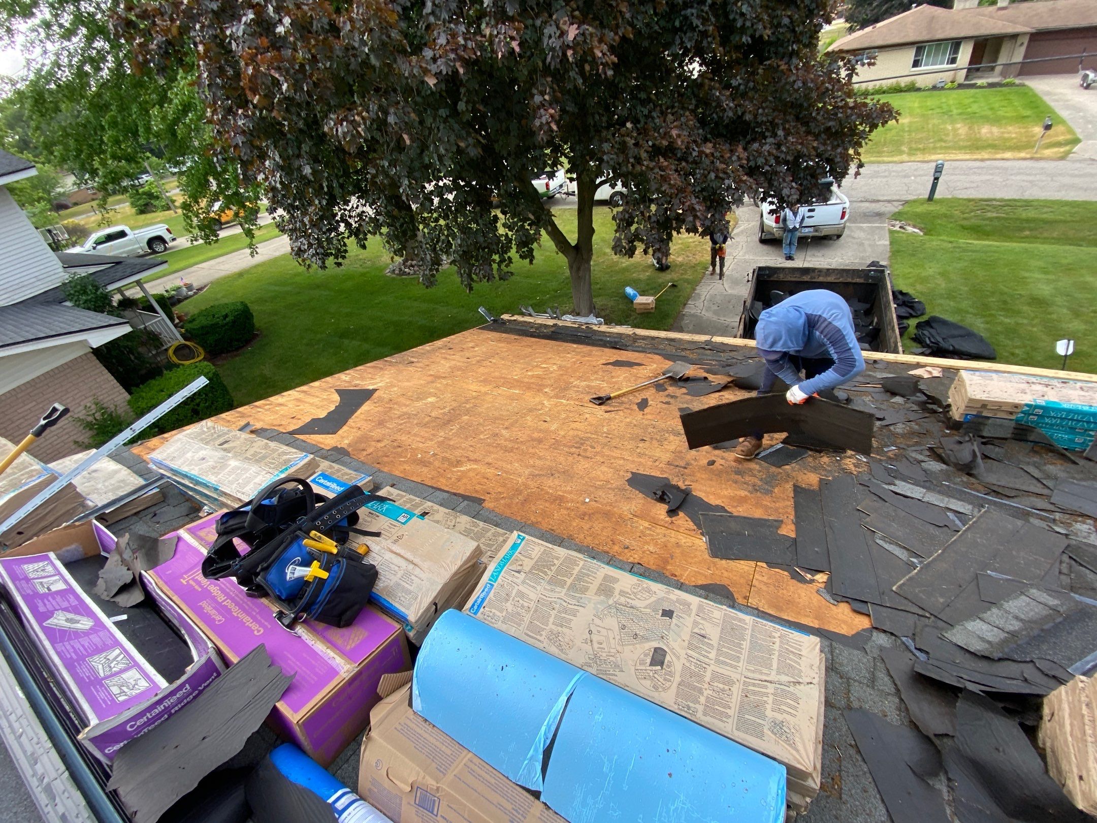 Roof Replacement using CertainTeed Landmark by 180 Contractors