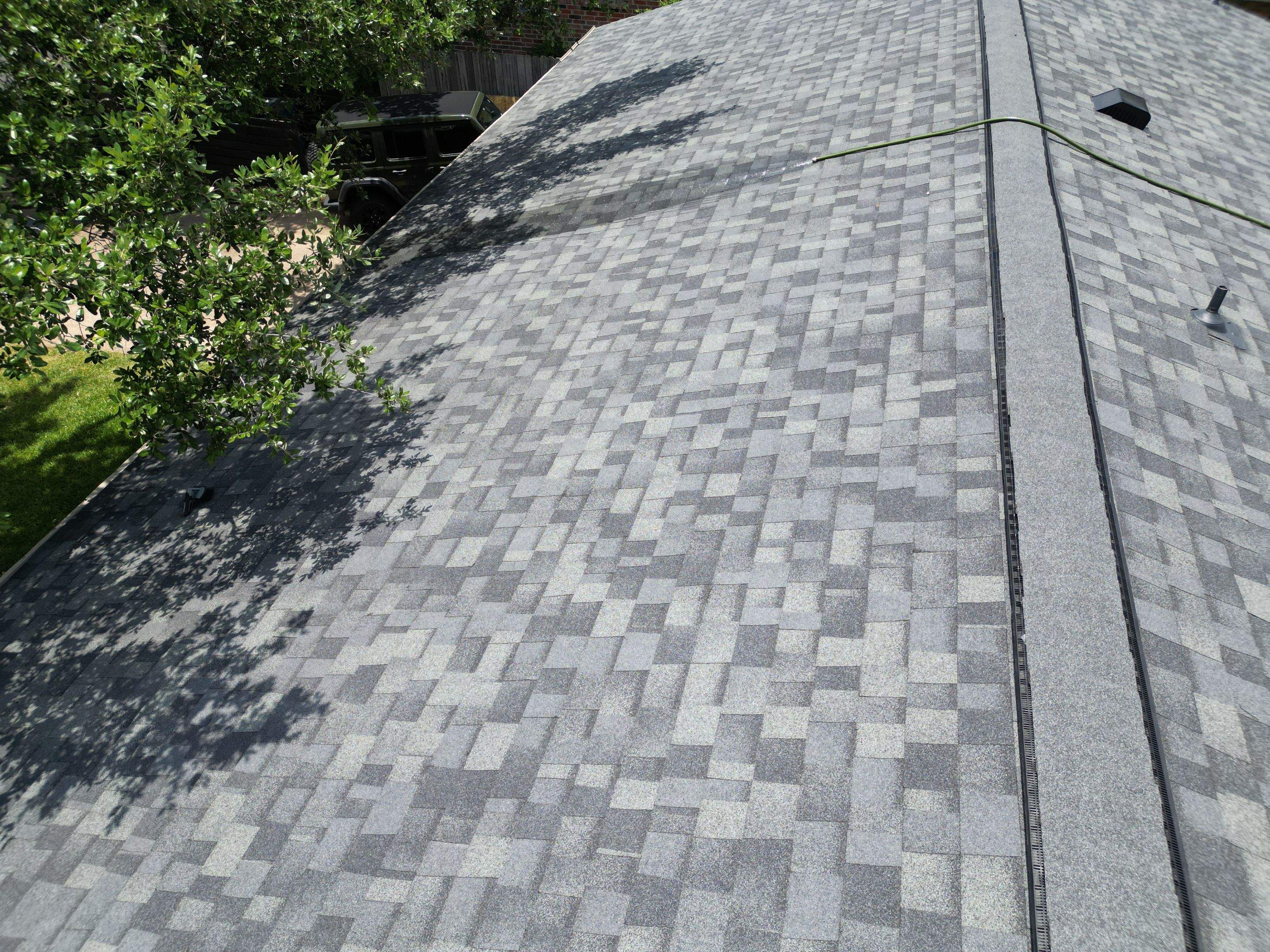 Estate Gray - Owens Corning TruDefinition Duration by RoofsOnly.com