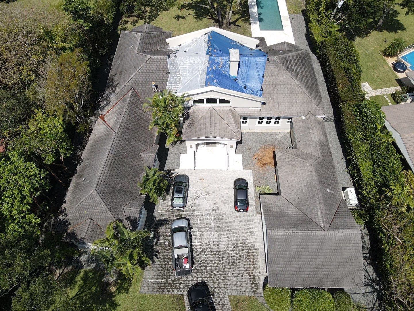 Metal Roof - Galvalume - Dark Bronze by Istueta Roofing