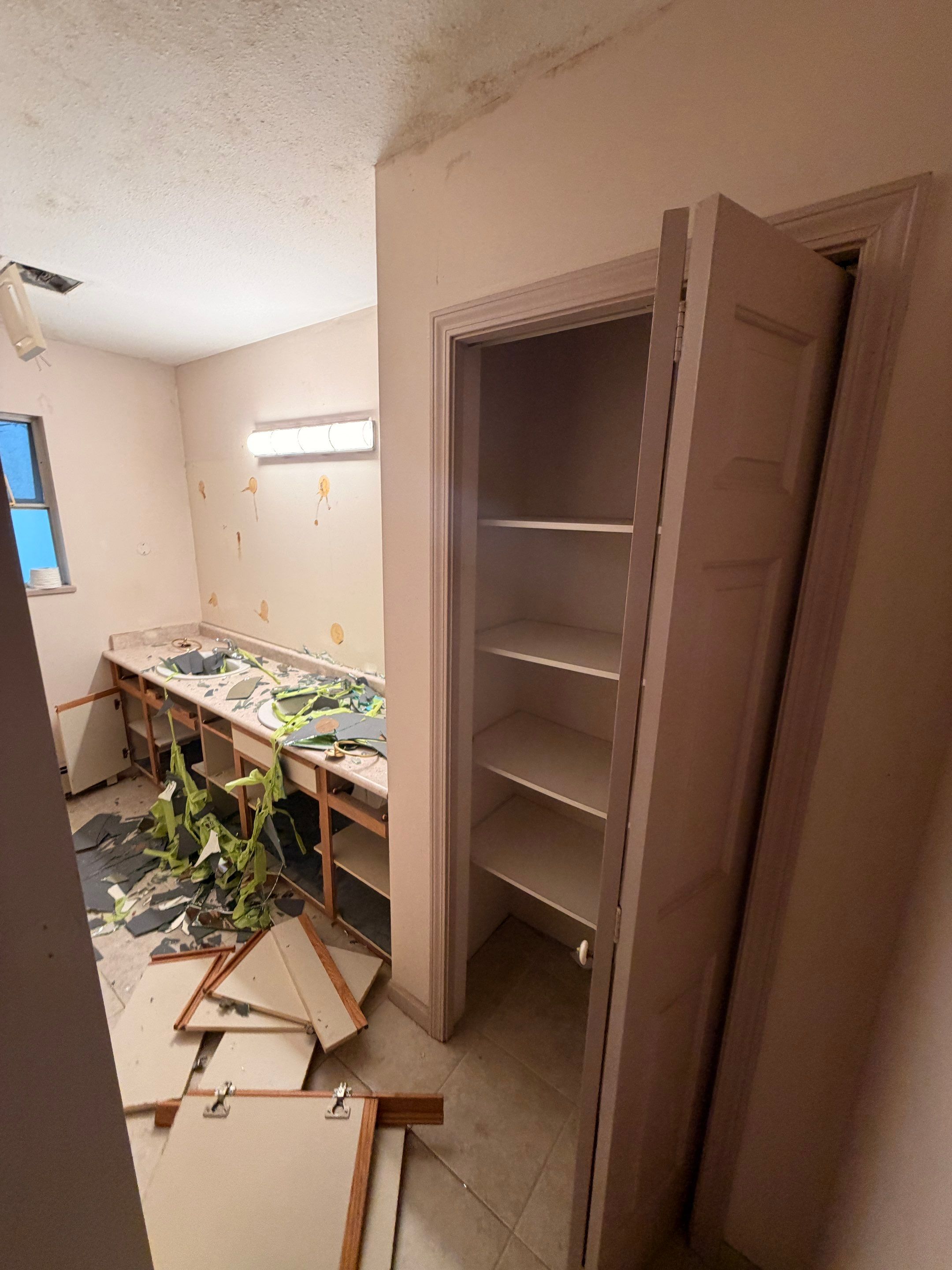 Vancouver Renovation - Dunbar-Southlands by YVR Construction Group