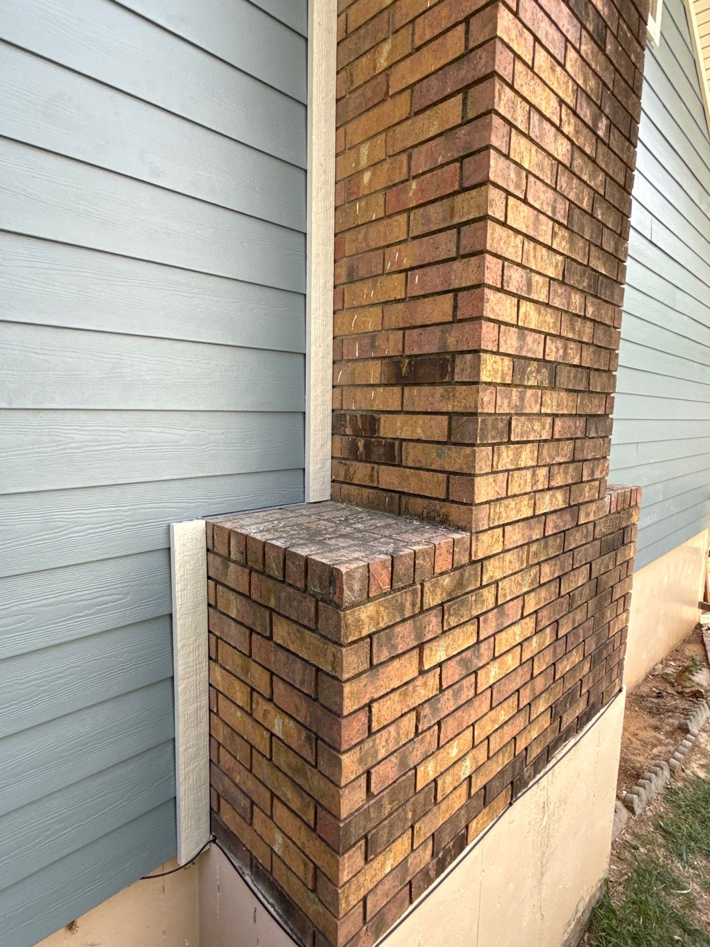 James Hardie in Kansas City Mo  by EEC  Windows, Siding & Roofing 