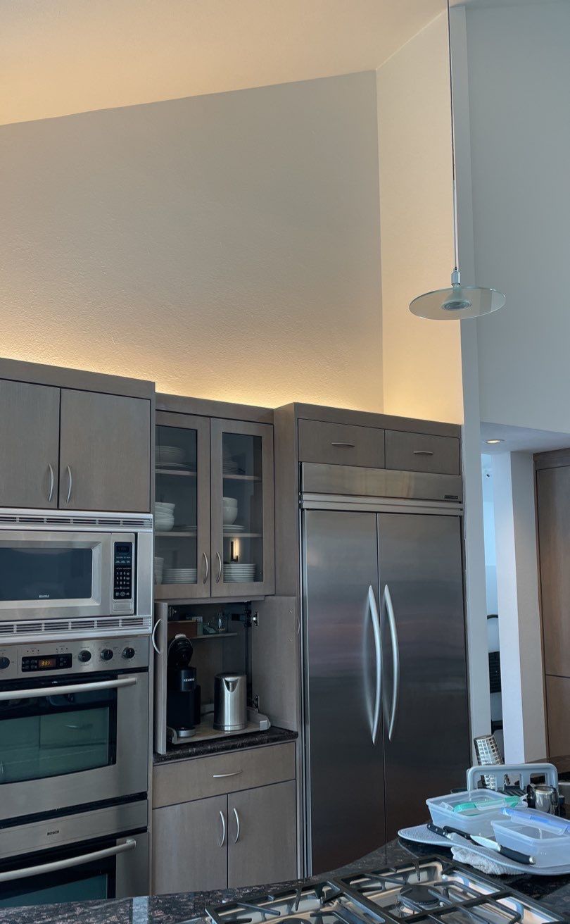 Modern & Clean Kitchen by SLM General Contractors & Roofing