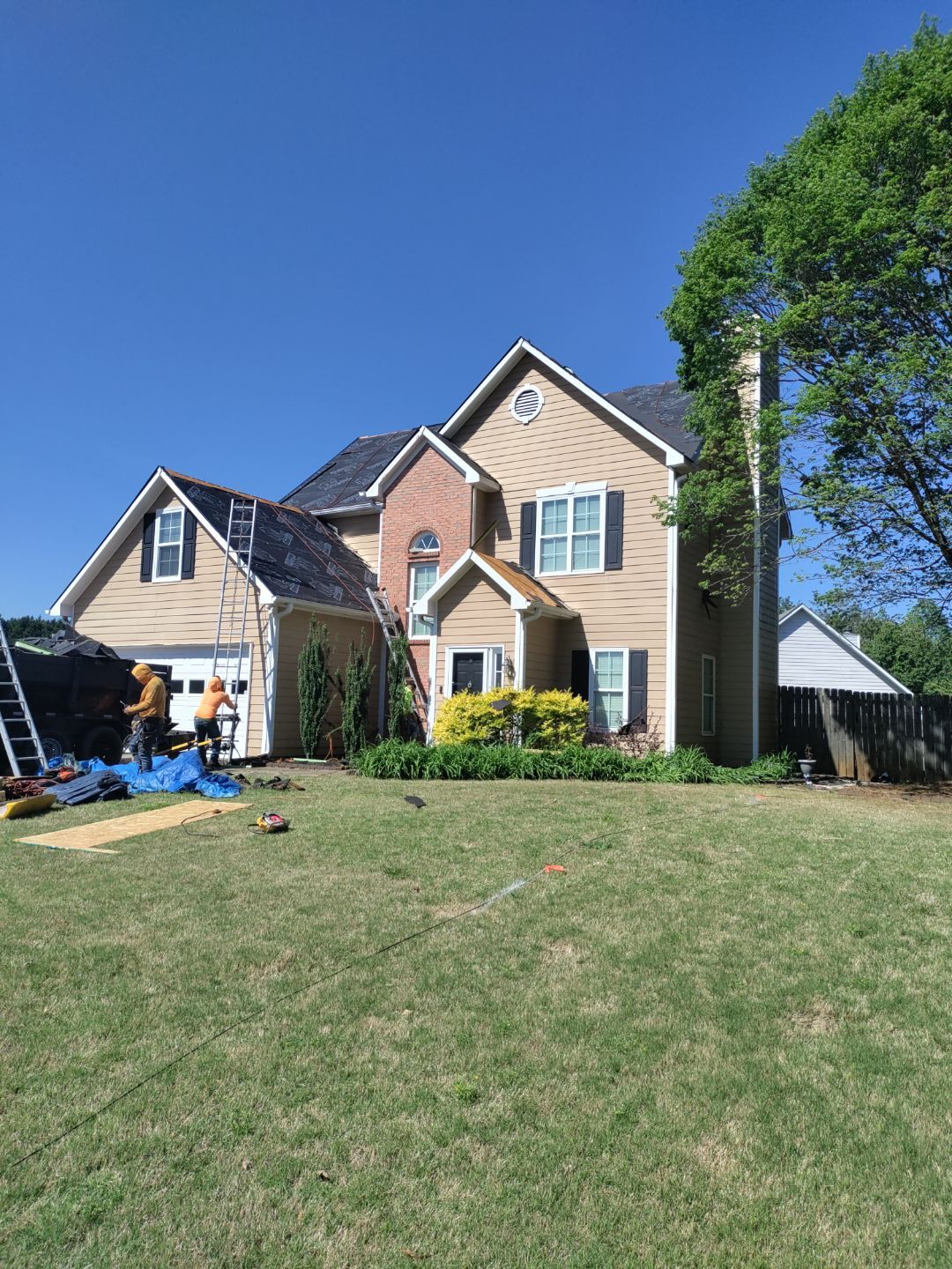 Residential Roof Replacement using Owens Corning TreDef Duration Williamsburg Grey by Inspector Roofing and Restoration