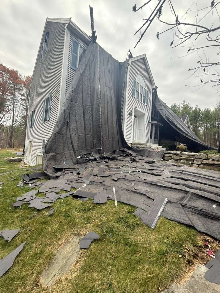 Groton Complete Roof Replacement with Onyx Black OakRidge Shingles by Mighty Dog Roofing of Greater Middlesex County