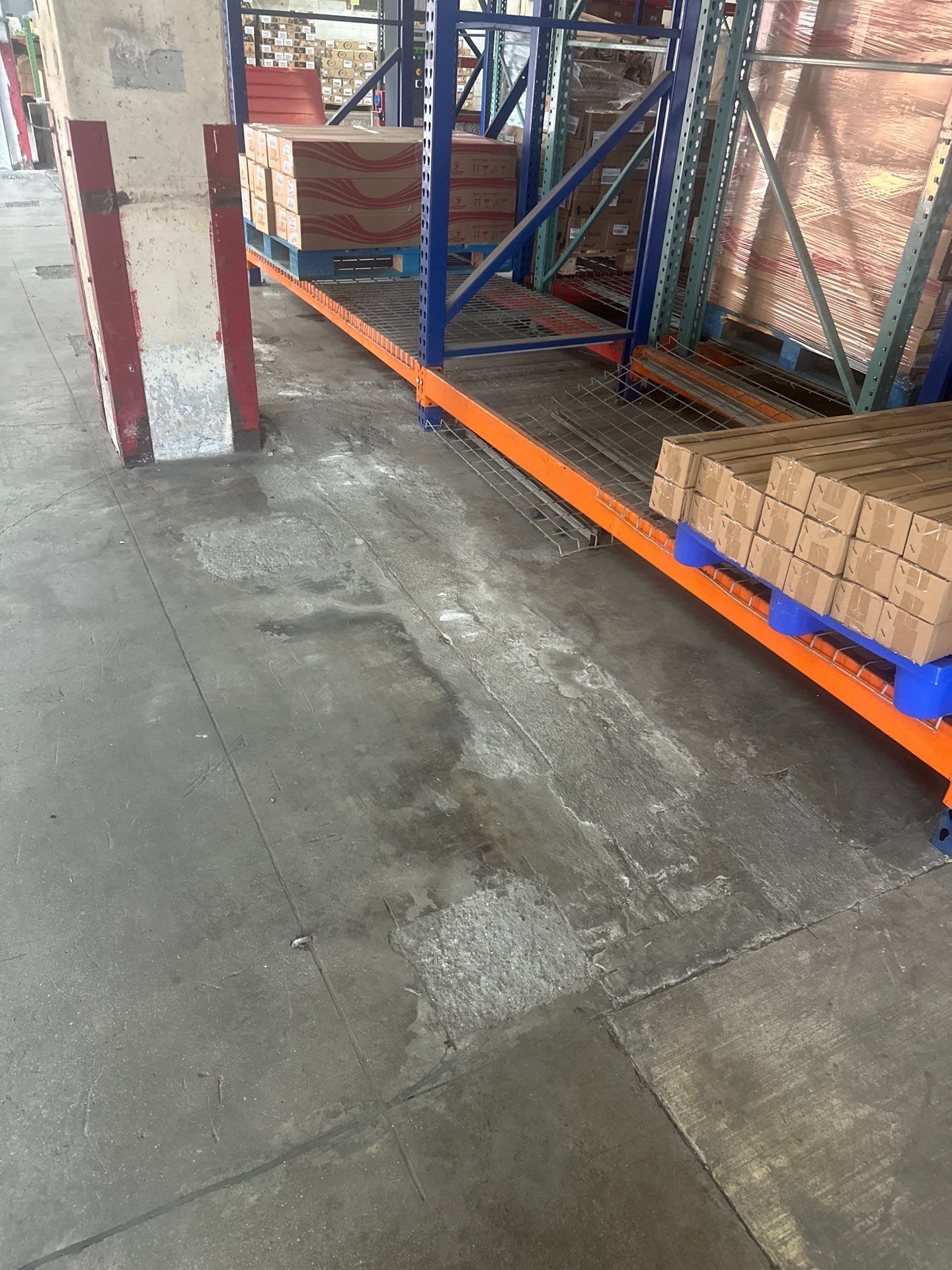 Warehouse Restoration by Seamless Surfaces