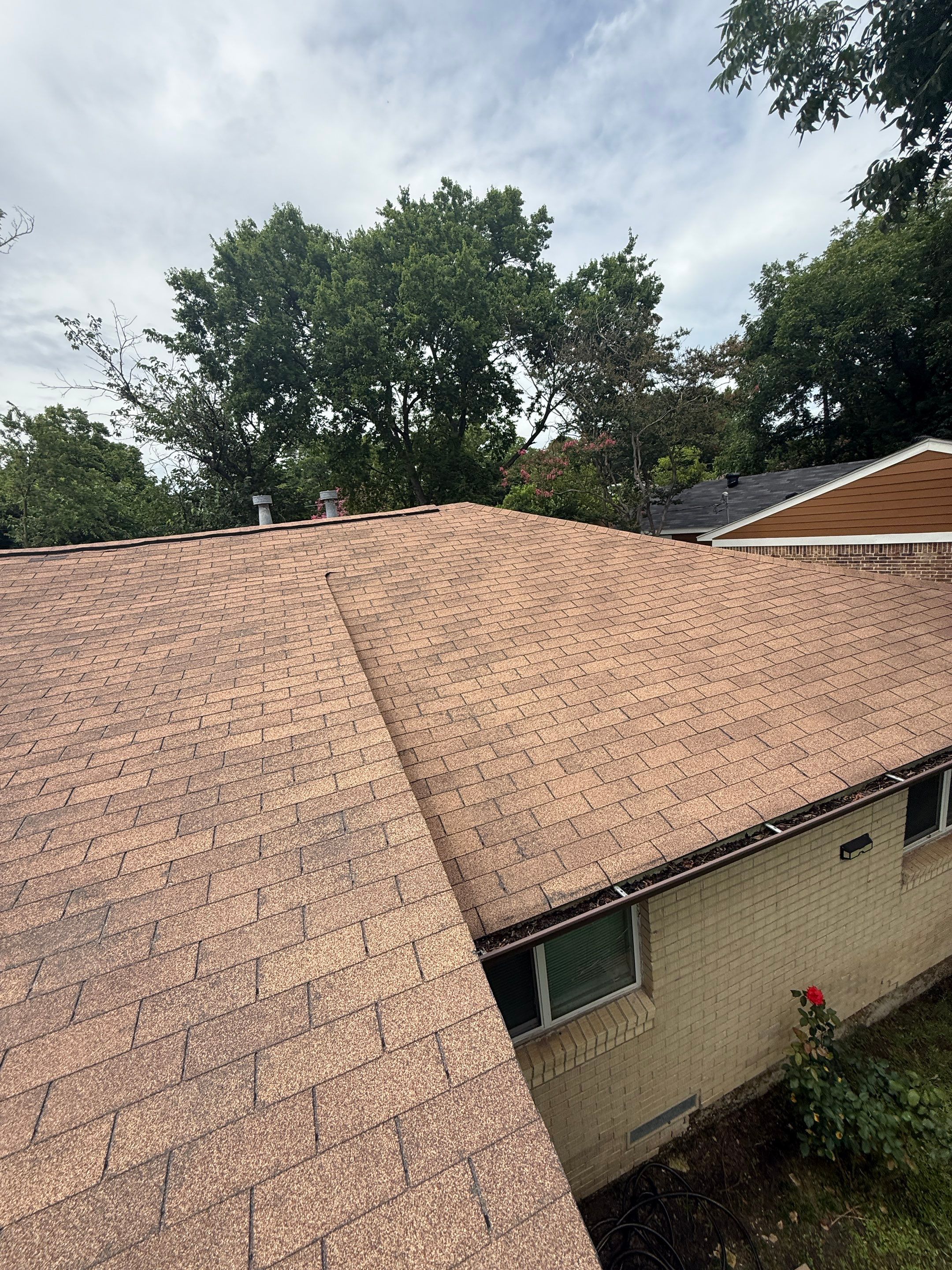 GAF natural Shadow - Weathered Wood by Top Sun Roofing