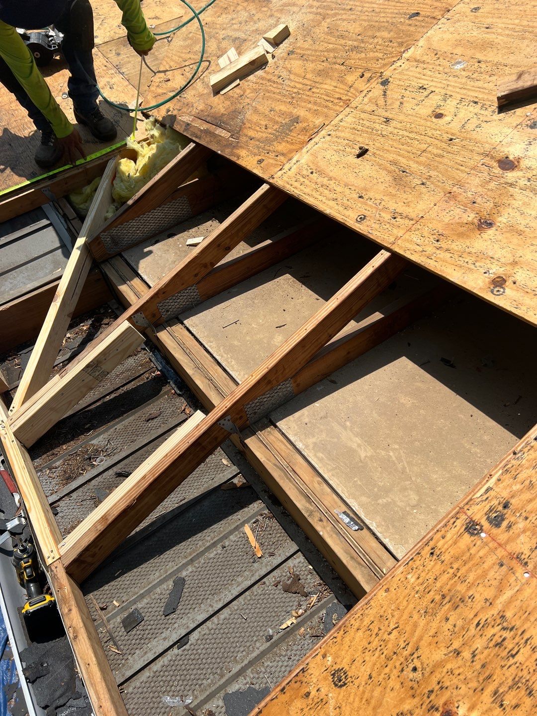Project in St. Petersburg 33712 by Mitchell Roofing Company LLC 