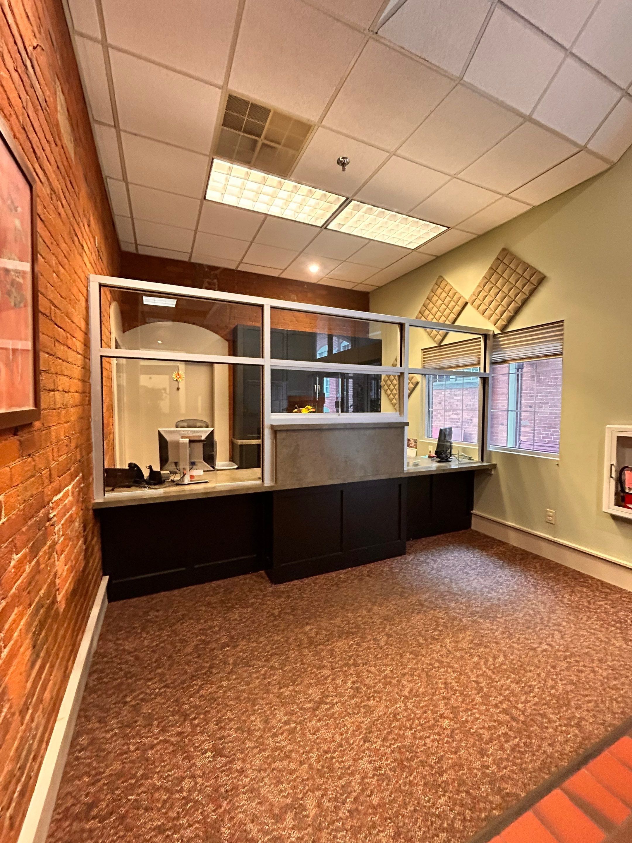 Dental Healthworks - Custom Built Reception Window by Cheshire Glass Company