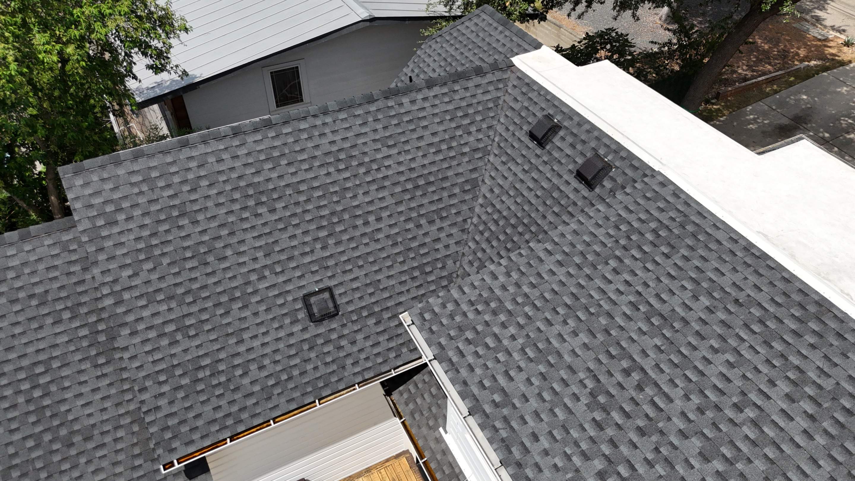Charcoal - GAF Timberline HDZ by RoofsOnly.com