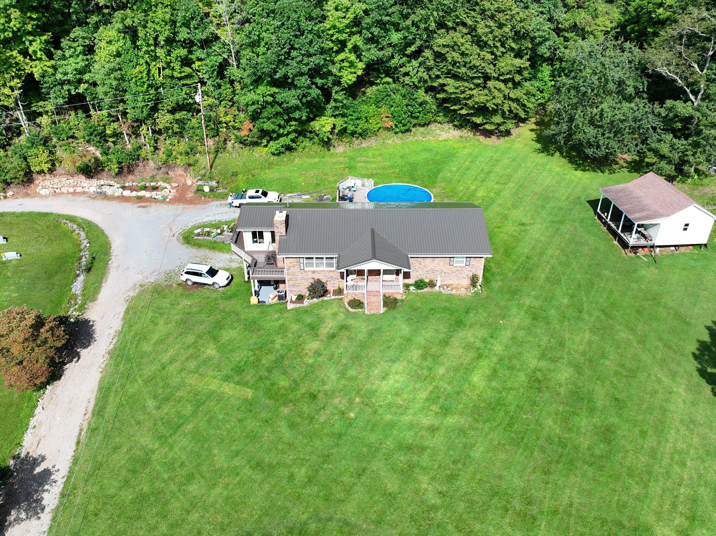 Whisenhunt Residence by Omnia Roofing