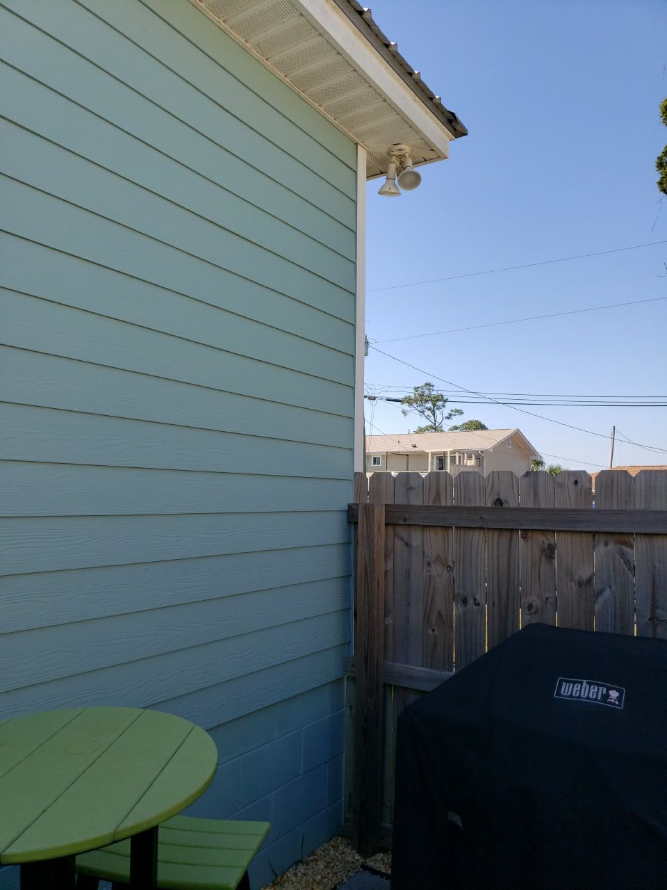 K-Style Seamless Gutter Installation using 6 Inch Seamless Aluminum Gutters by Gutter Professors