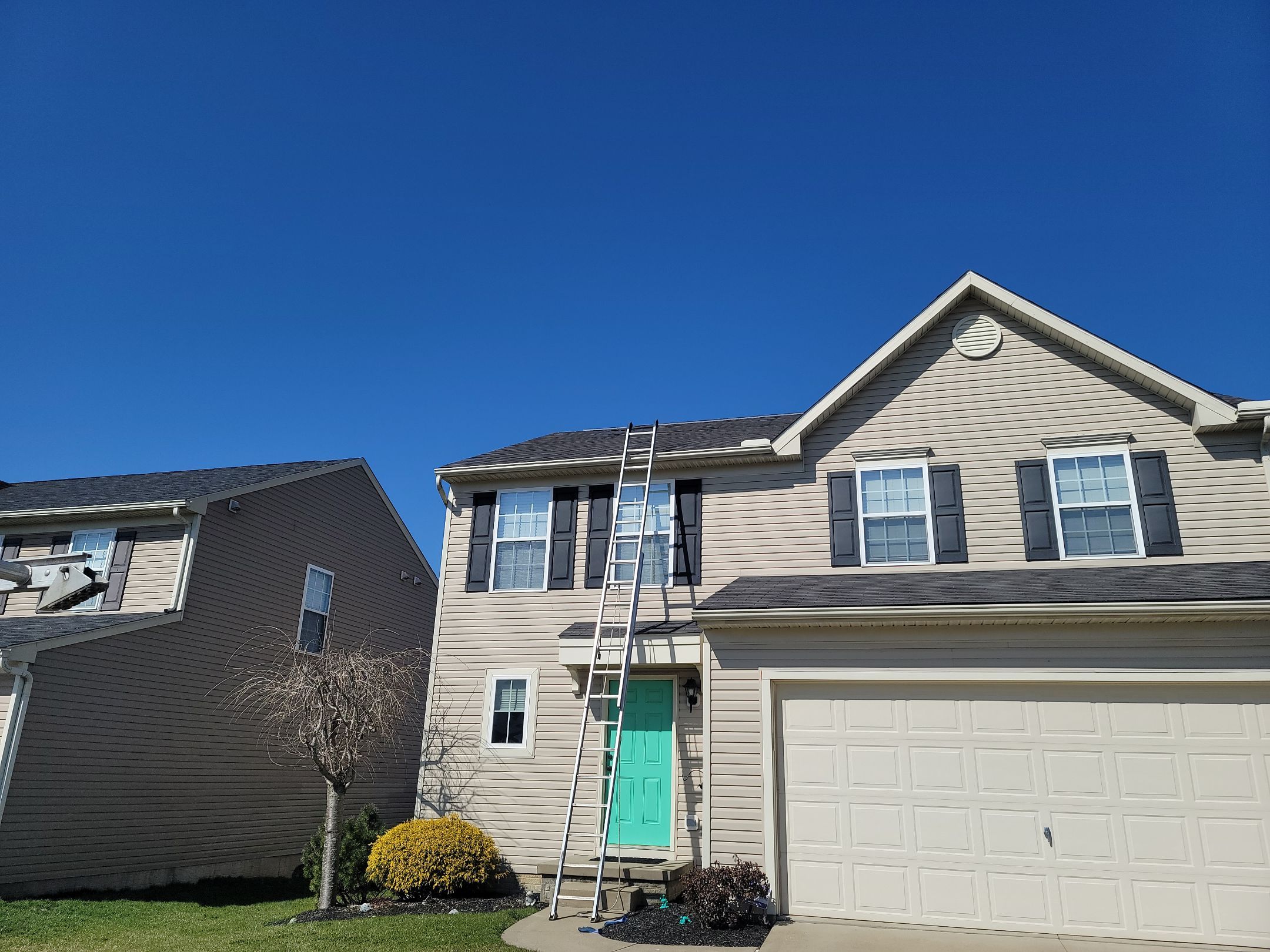 ATLAS PINNACLE COLOR: BLACK SHADOW DRIP EDGE: WHITE by Eagle Eye Roofing