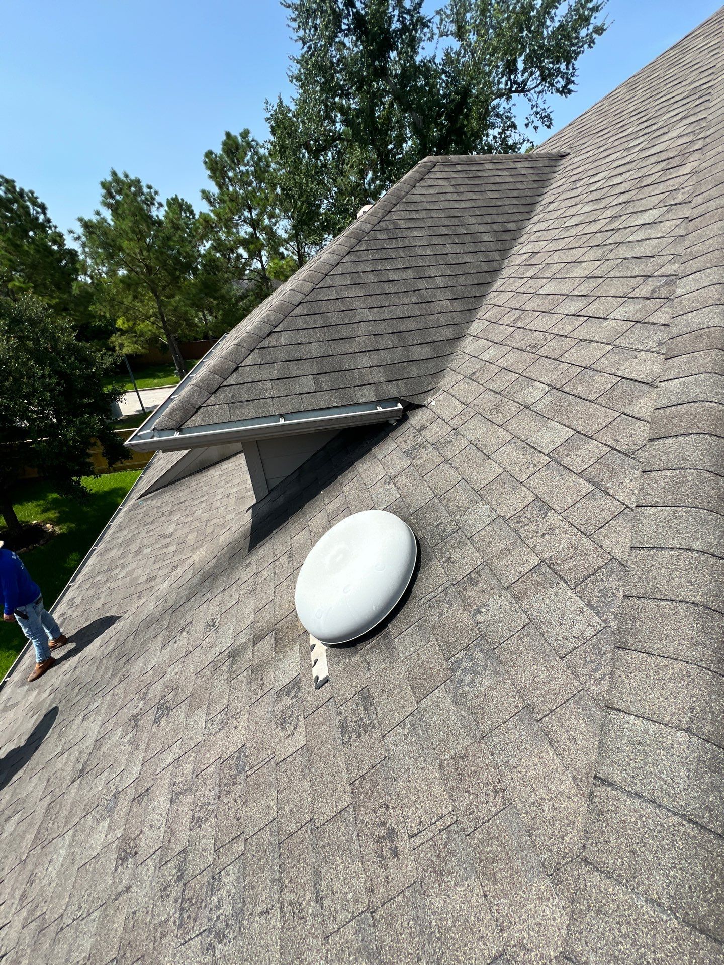 Hail Damage using Owen's Corning Duration (Lifetime) Shingles by Roof Repair Company
