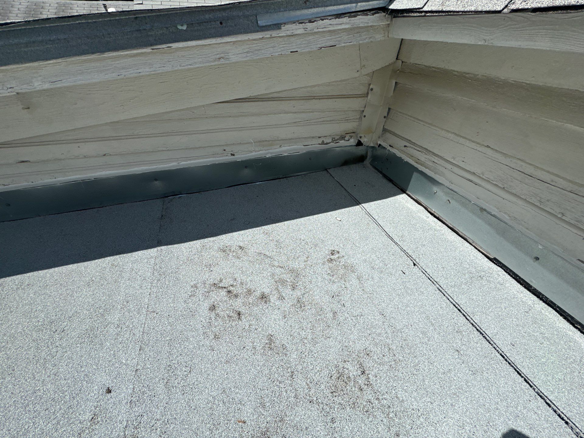 Flat Roof Repair - 78202 | San Antonio Roofing Company by Rox Roofing
