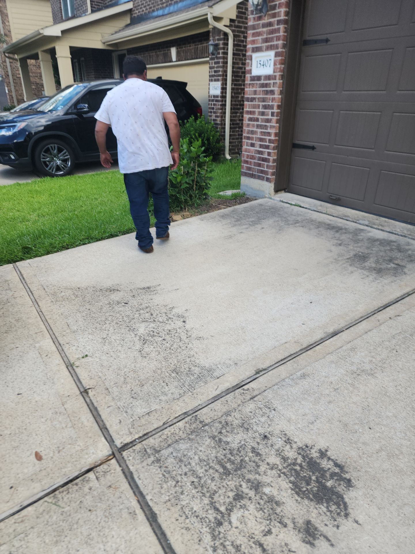 Residential Roofing Installation using Owen's Corning Duration (Lifetime) Shingles by Roof Repair Company