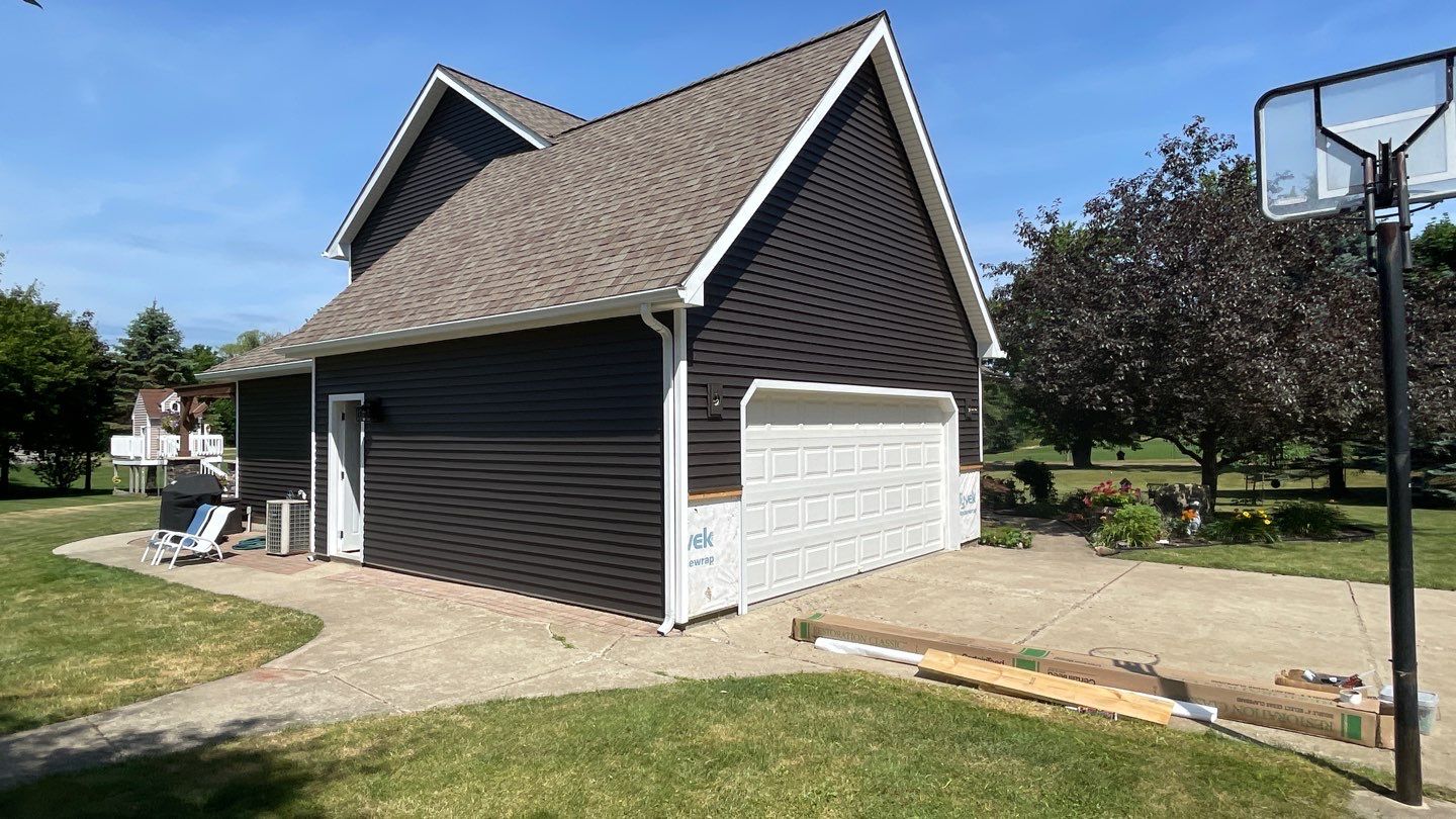 Siding Replacement using Certainteed Restoration Classic D4 by 180 Contractors