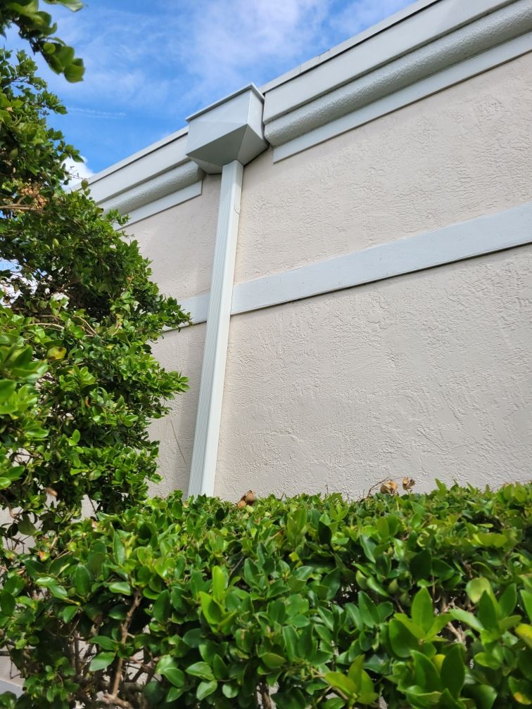 Finish Gutters for Luxury Homes in Longboat Key FL by Gutter Professors