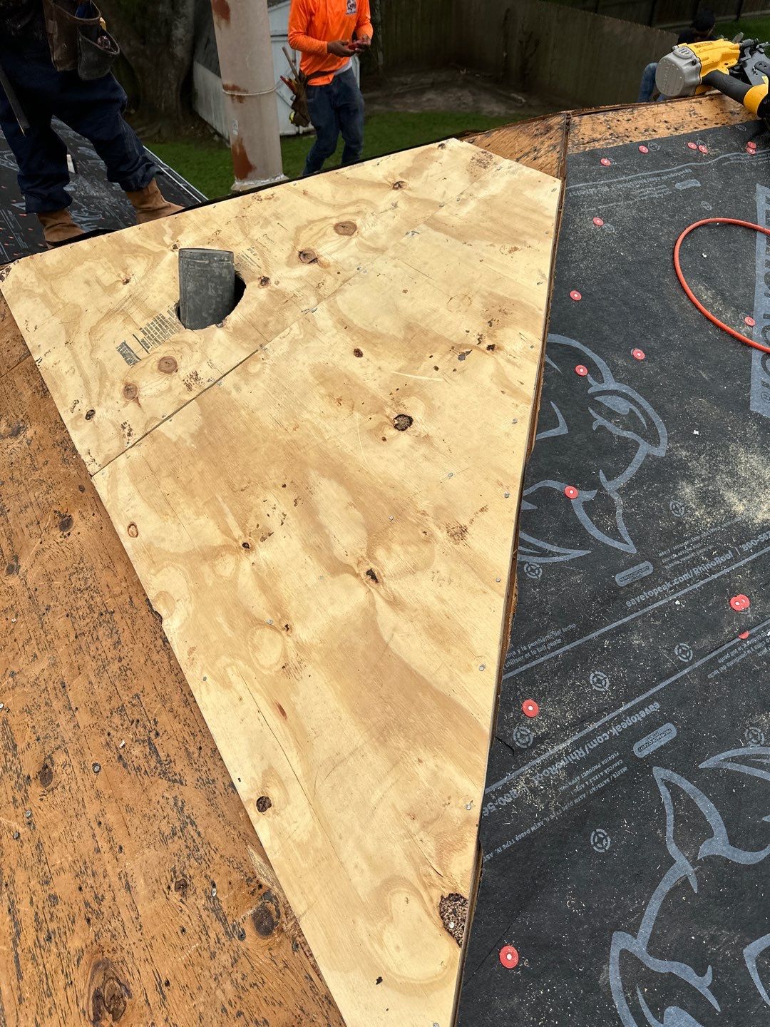 Residential Roofing Installation using Owen's Corning Duration (Lifetime) Shingles by Roof Repair Company