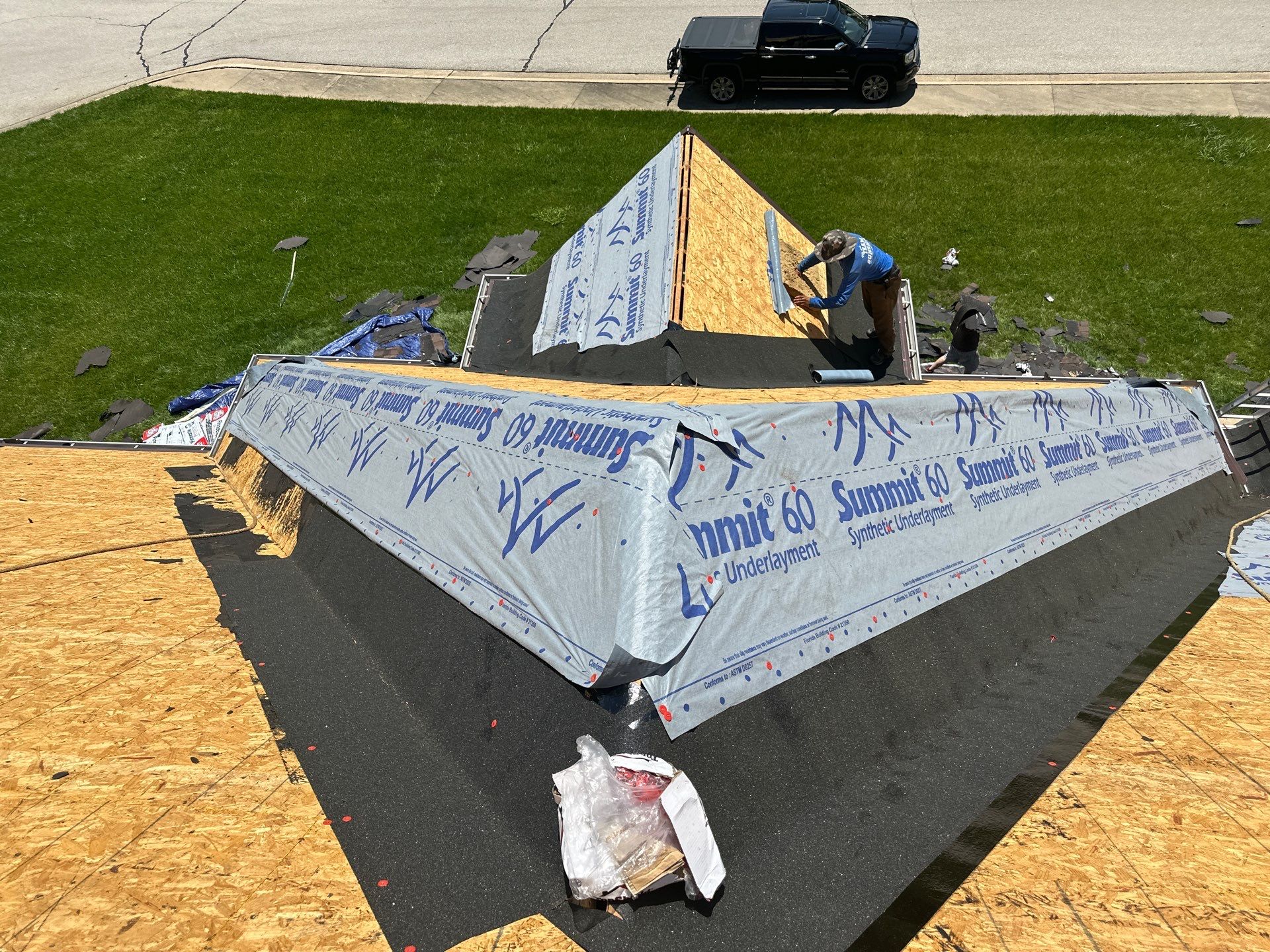 Residential Roofing Install - Atlas Pinnacle Pristine W/ Scotchguard - Color Heatherblend  by Titan Commercial & Residential Roofing 