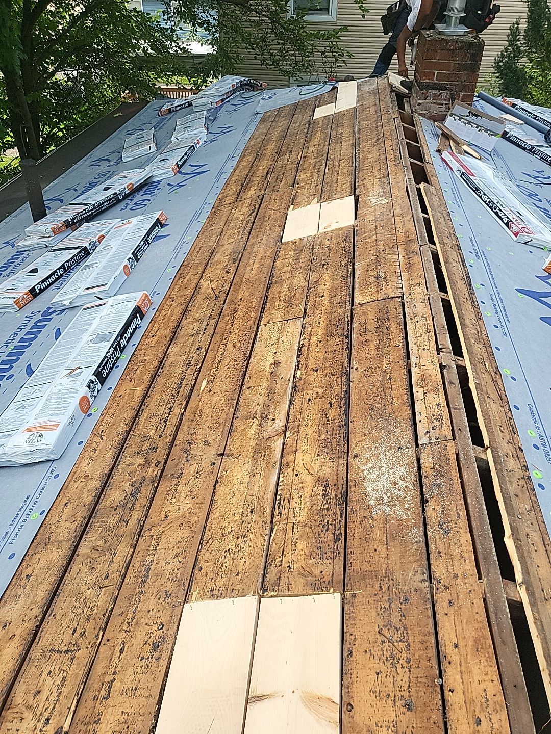 ATLAS PINNACLE COLOR: SUNSET by Eagle Eye Roofing