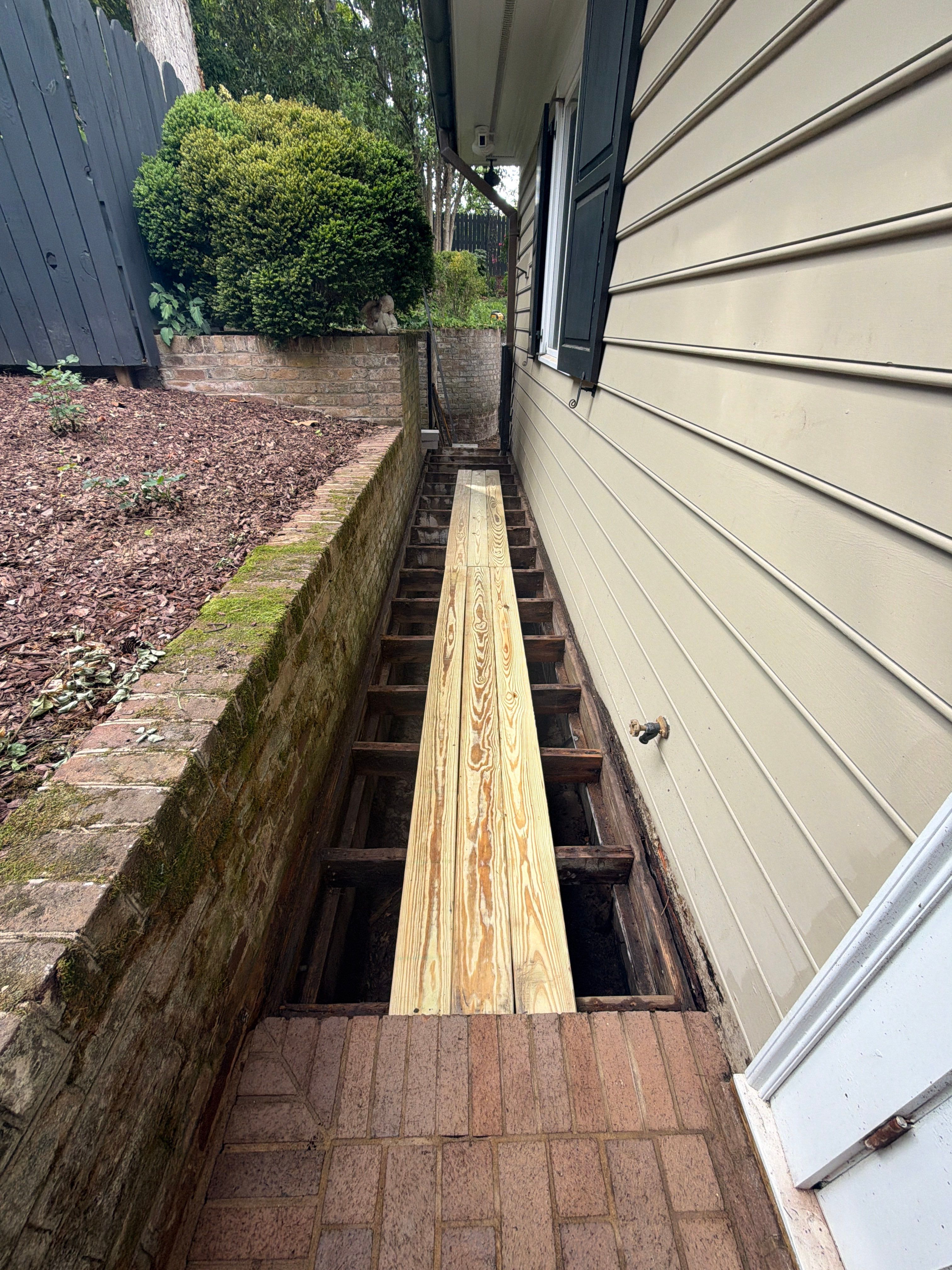 Custom Curved Deck Build – Residential by Billy Weatherspoon Contractor
