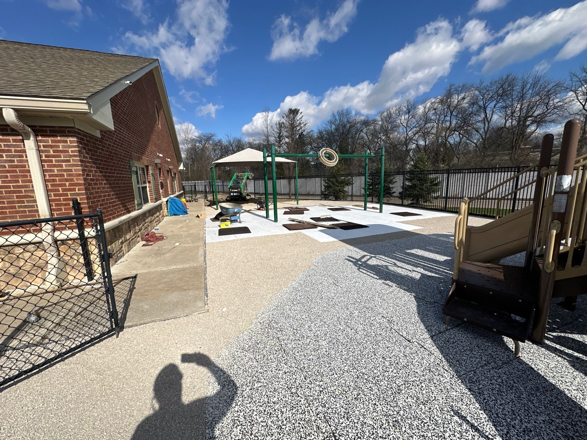 Commercial Primrose Hilliard Renovation by Southwest Greens Midwest
