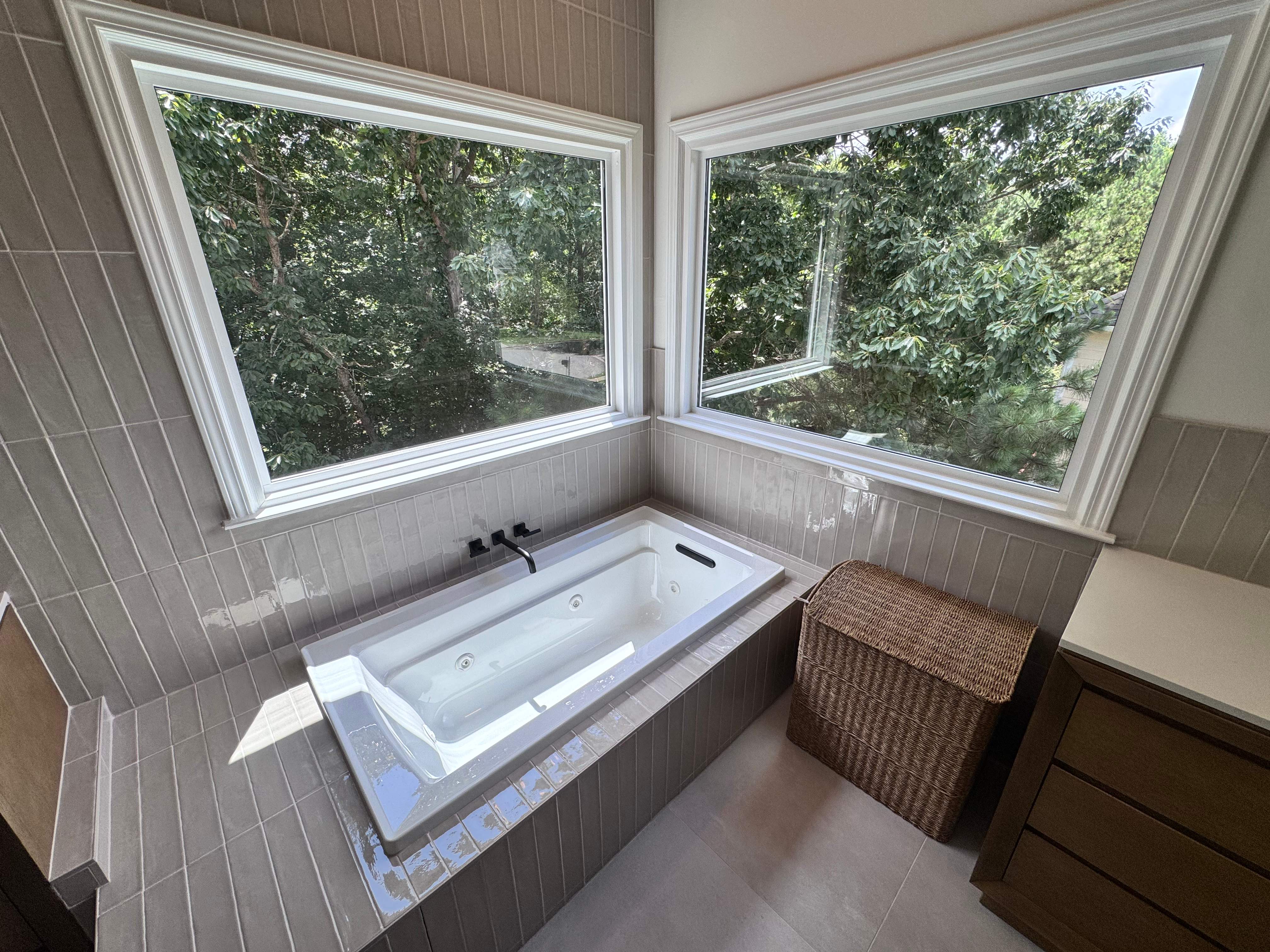 Master bathroom renovation by Prudencio