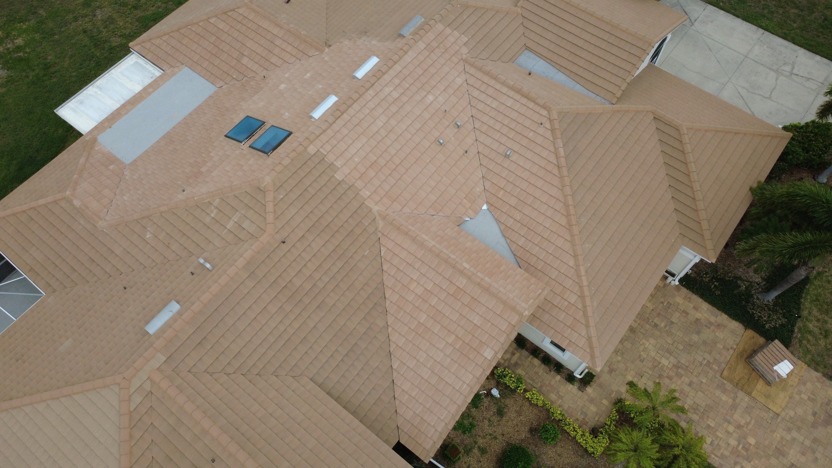 Roof Replacement in Bradenton, FL by Steadfast Roofing 