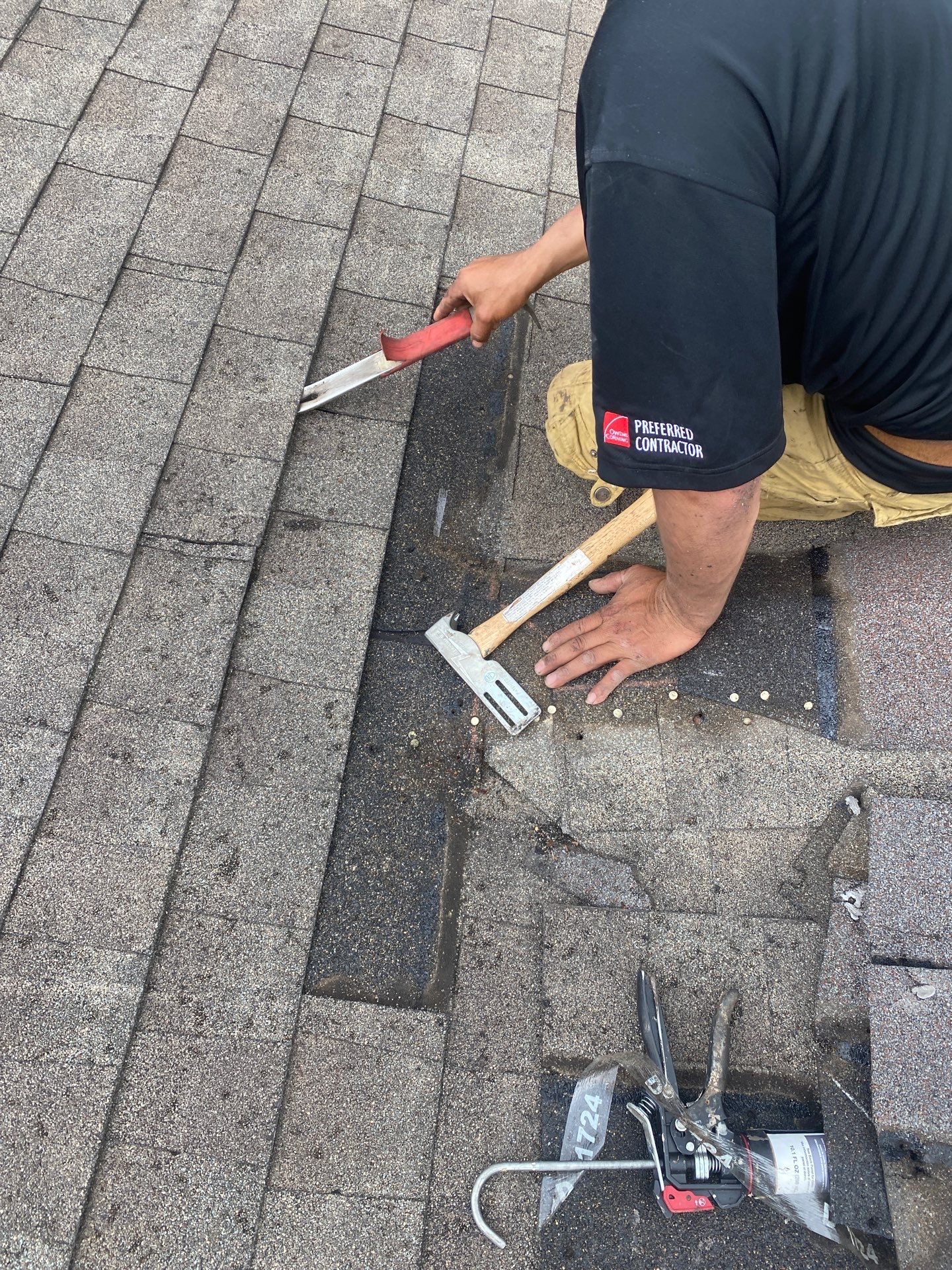Hail Damage using Owen's Corning Duration (Lifetime) Shingles by Roof Repair Company