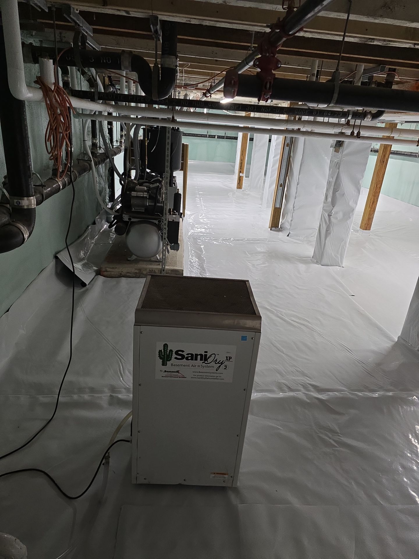 Crawl Space Encapsulation using Closed Cell Spray Foam by NYS Foam & Energy