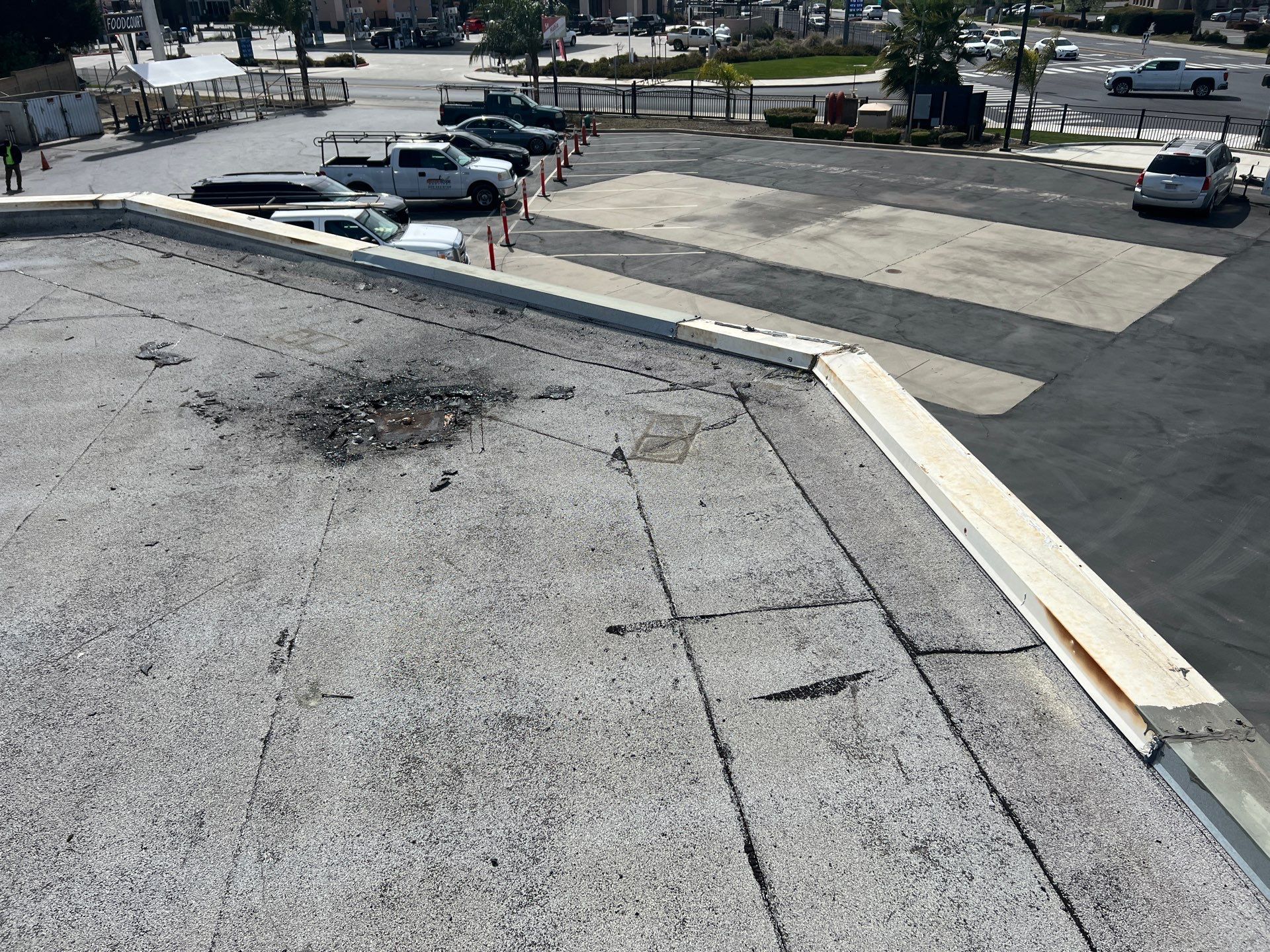 TPO single-ply roofing system using GAF Everguard 60 mil by Straight Edge Roofing Inc