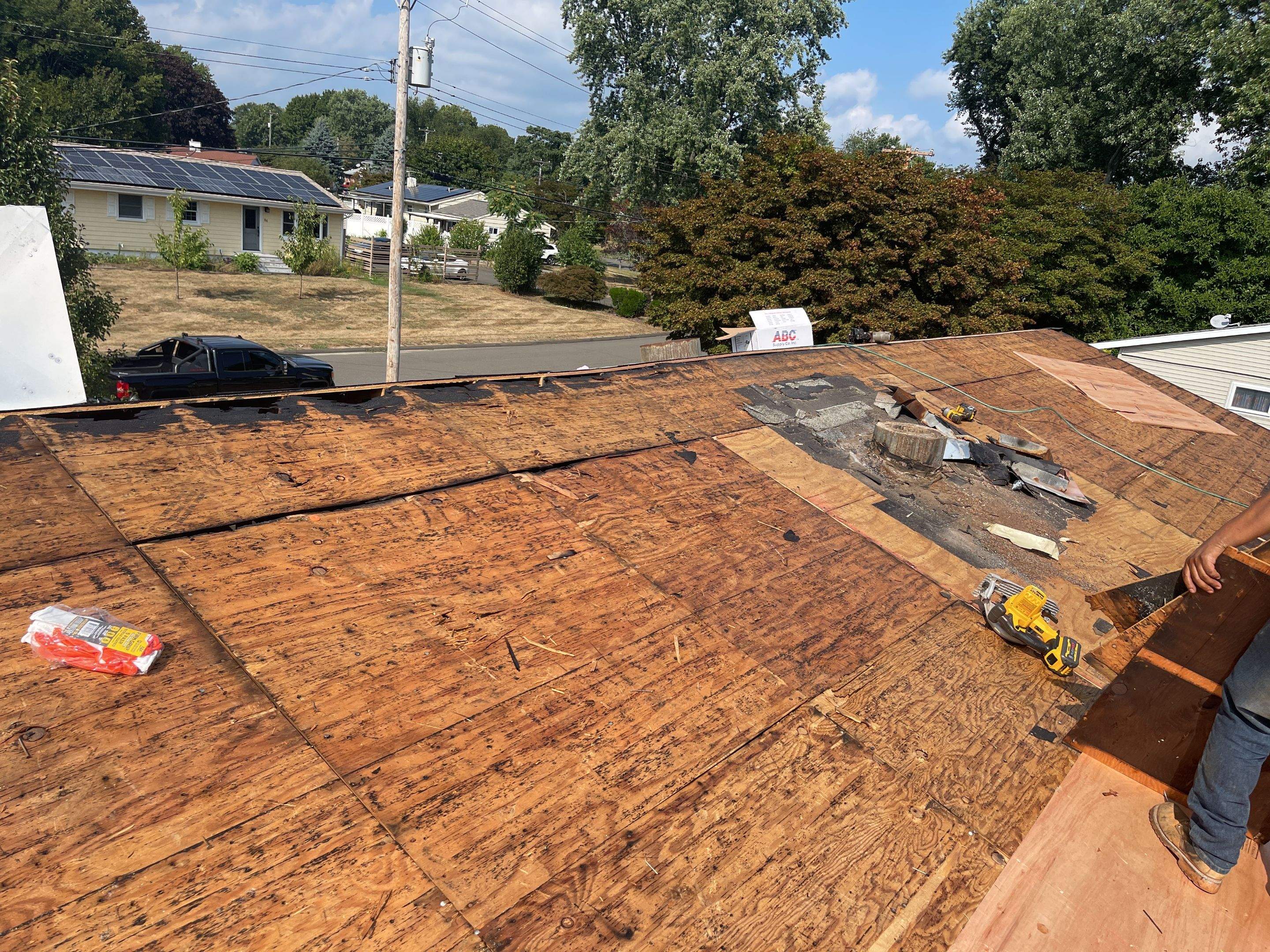 Fire Damage using Certainteed Mainsteet D4 and Owens corning quarry gray by A Plus Exterior