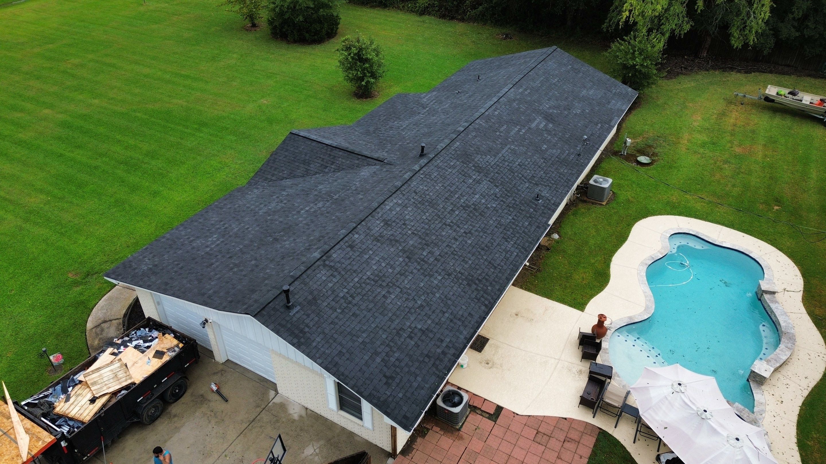 Anahuac Roof Replacement by Modern BYLT Roofing & Construction