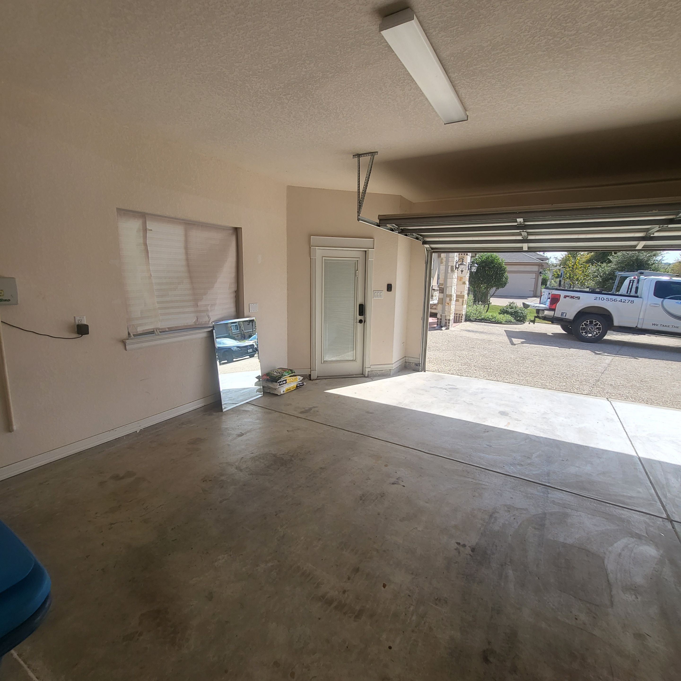 Cibolo Trails, Fair Oaks Ranch by TORO Garage Co