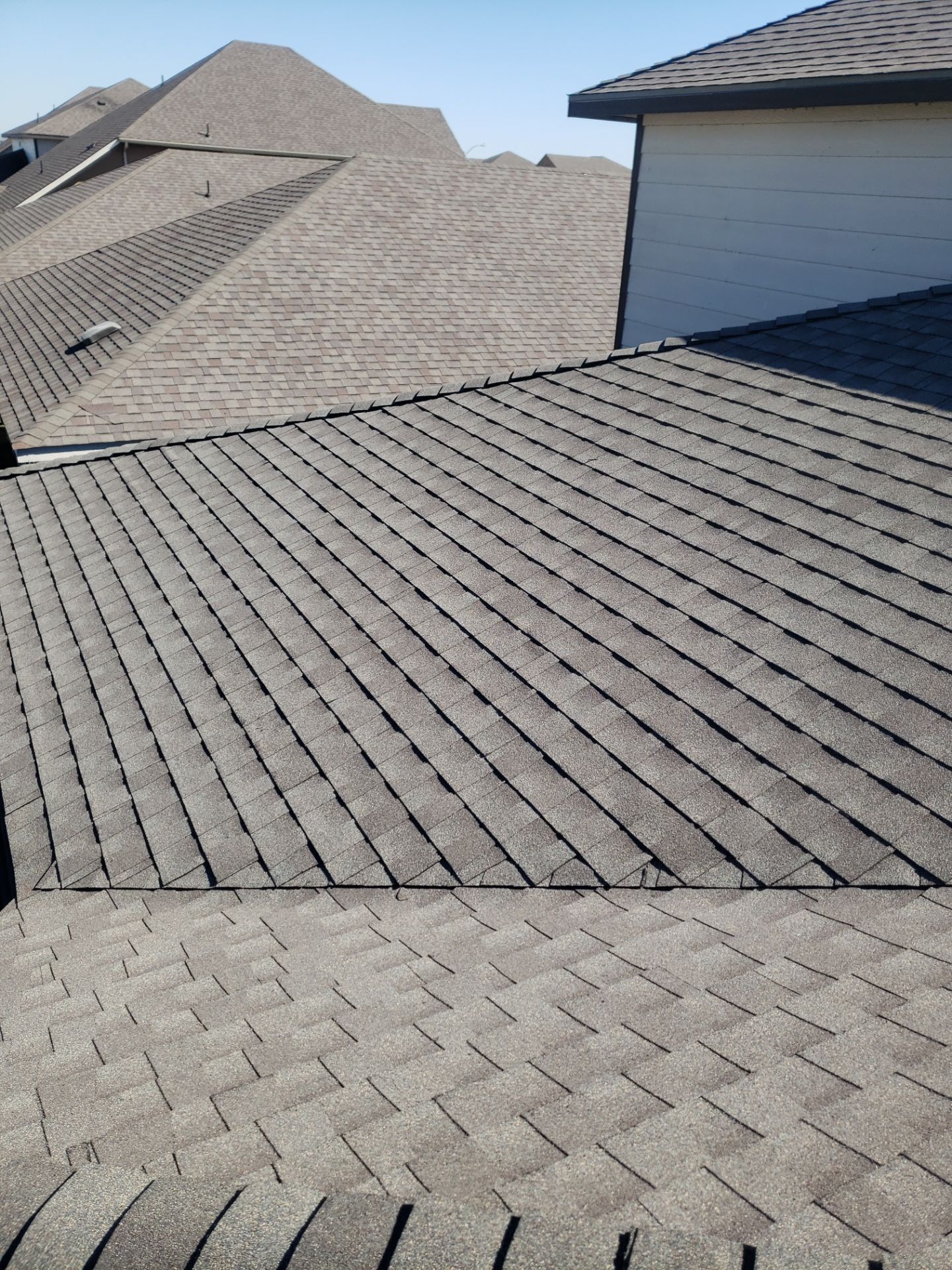 GAF - Natural Shadow - Weathered Wood by Elite Roofing LLC