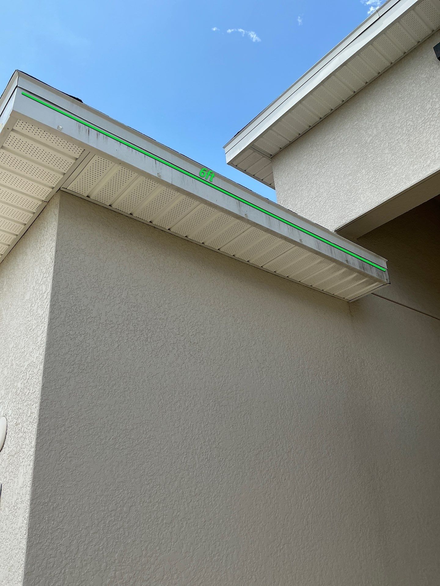 Seamless Gutters with Elegant Design in Lutz FL by Gutter Professors