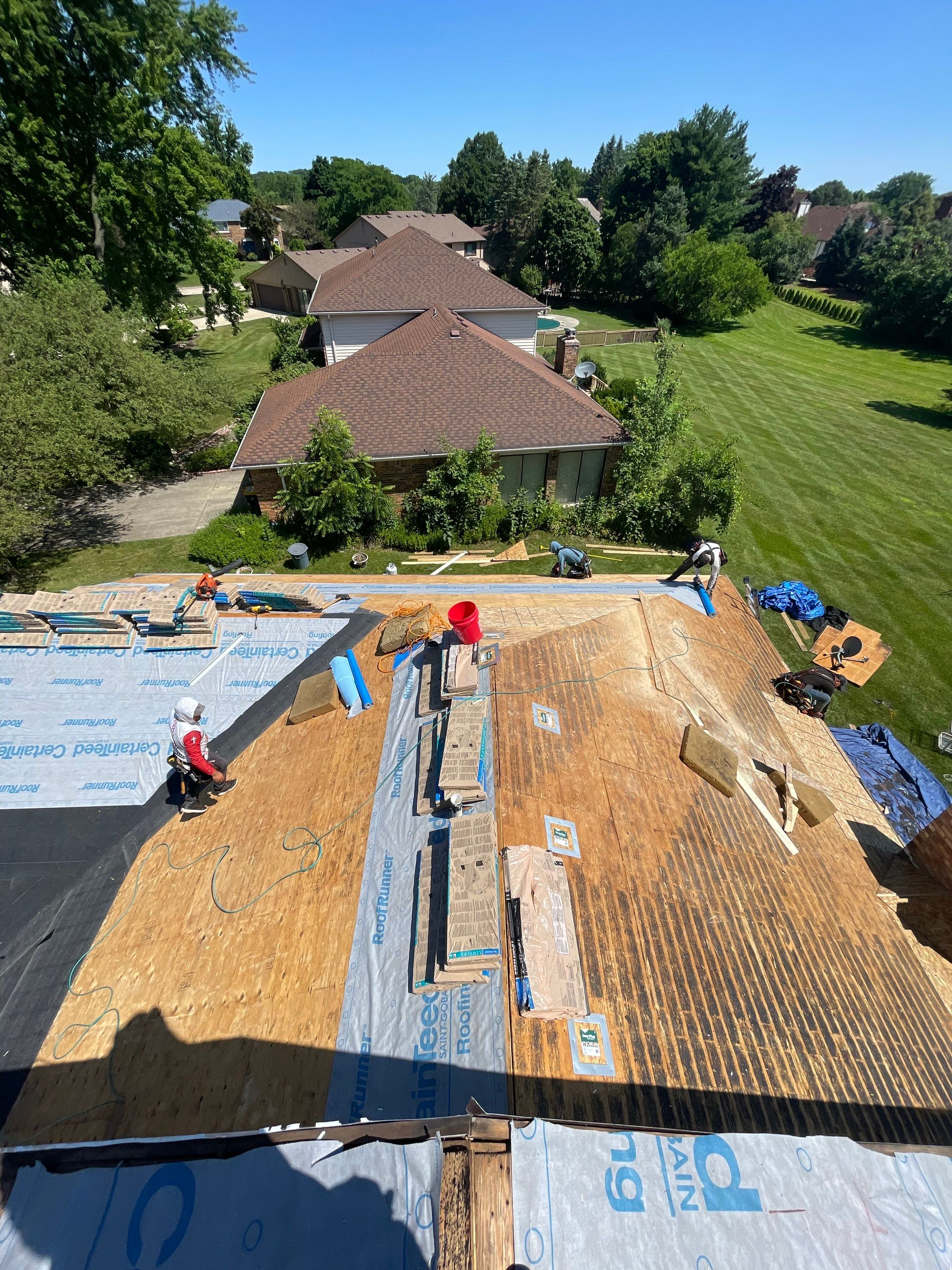 Roof Replacement using CertainTeed Landmark by 180 Contractors