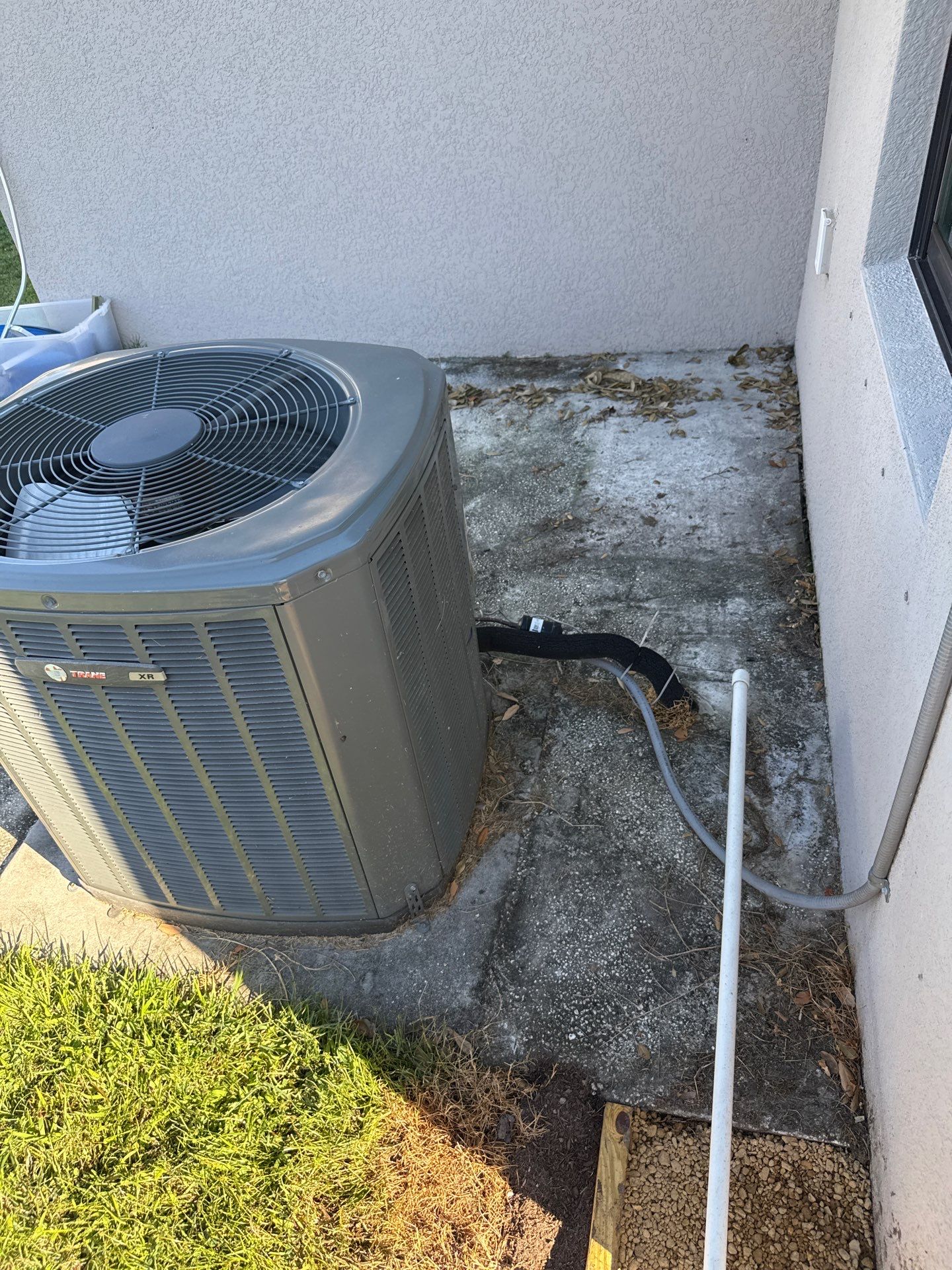 Comprehensive Concrete and Vinyl Fence Cleaning in Willow Walk Community, Palmetto, FL by Sunshine AquaWash