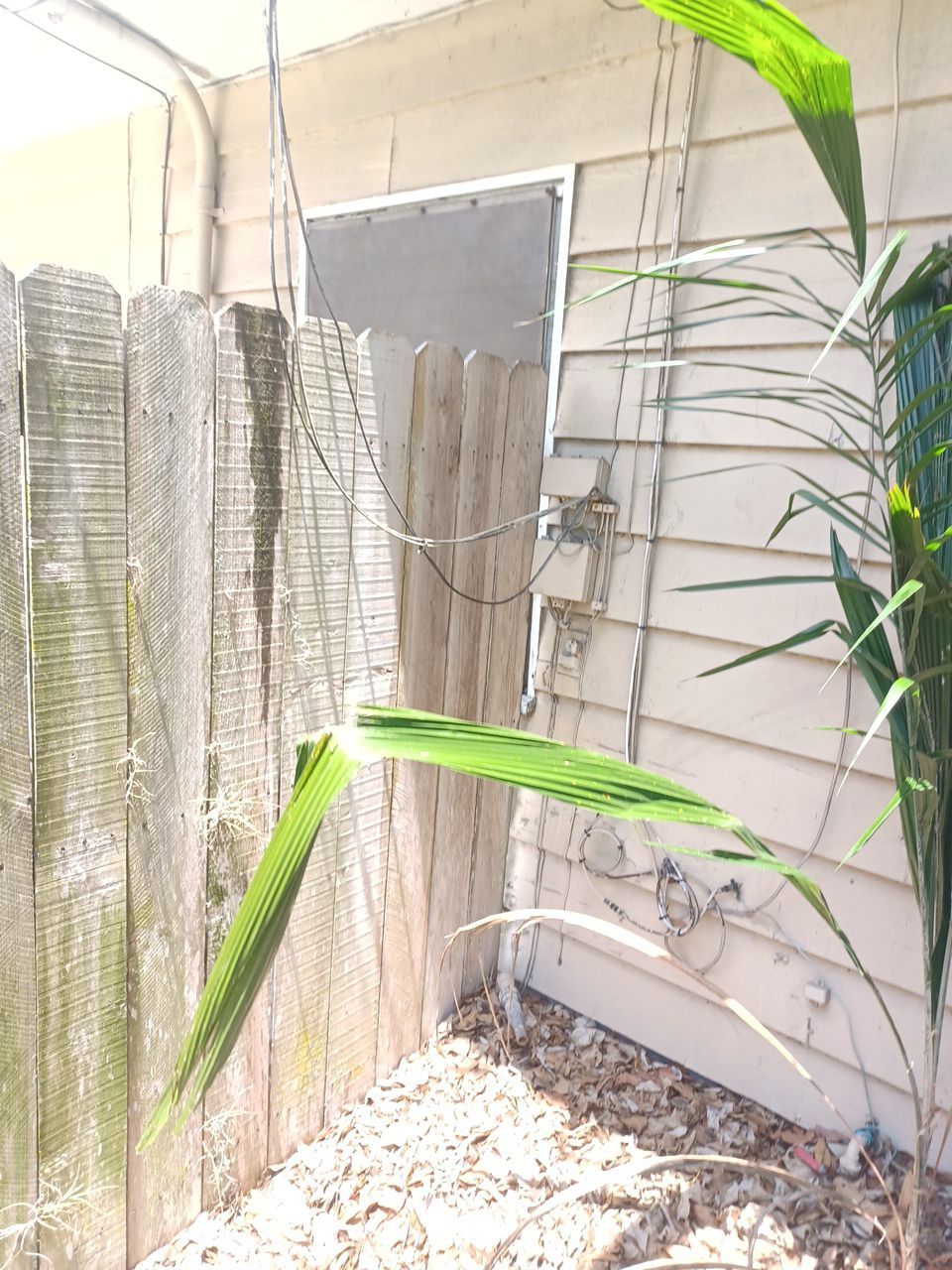 Sarasota, FL 6ft. Tall White Vinyl Privacy Fence by Asap fence and gates, LLC