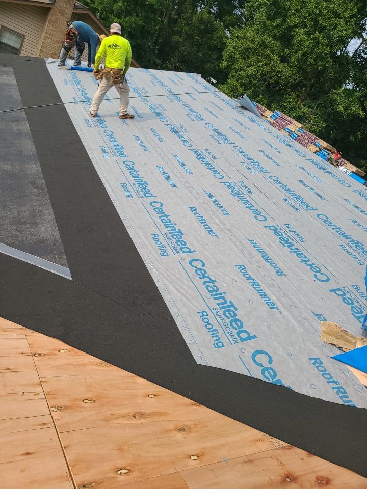 Alexandria: CertainTeed Landmark Pro Architectural Shingles in Max Def Shenandoah by RM Banning, Inc.