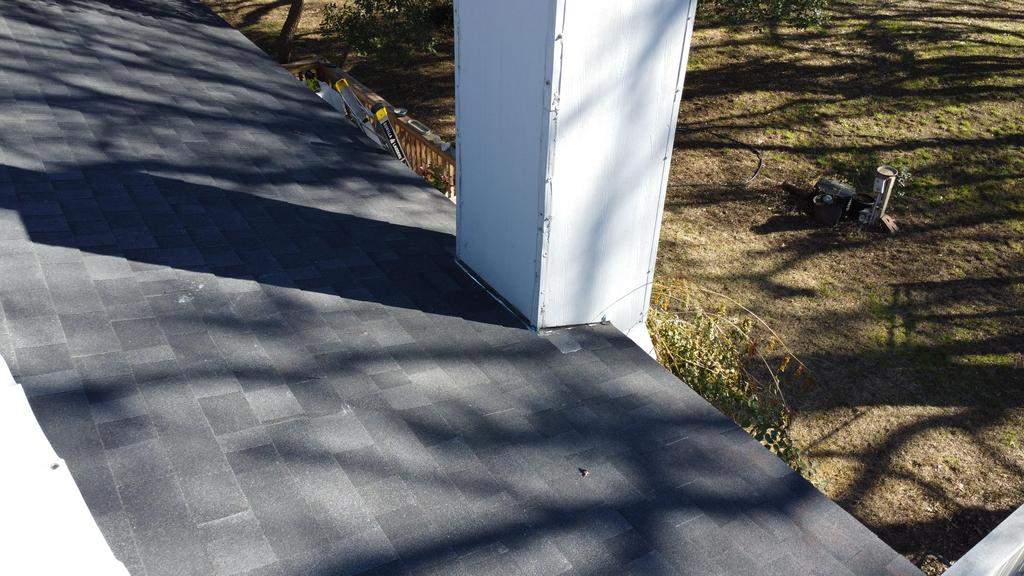 Onyx Black - Owens Corning TruDefinition Oakridge by RoofsOnly.com