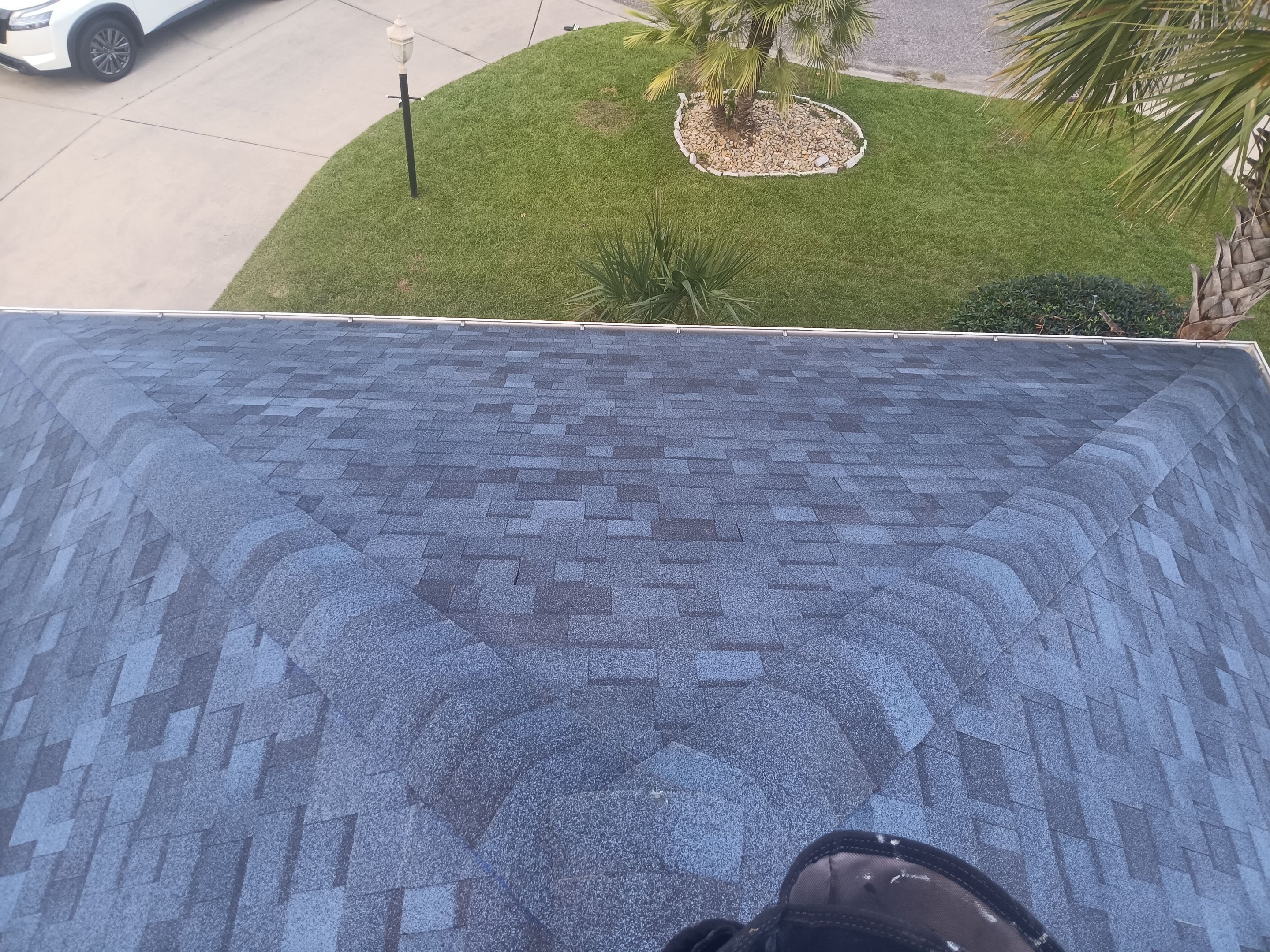 IKO Dynasty - Atlantic Blue by Linta Roofing