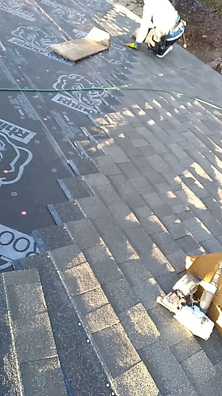 Residential Roofing Installation using Owens Corning Oakridge- Williamsburg Gray by Indigo State Roofing